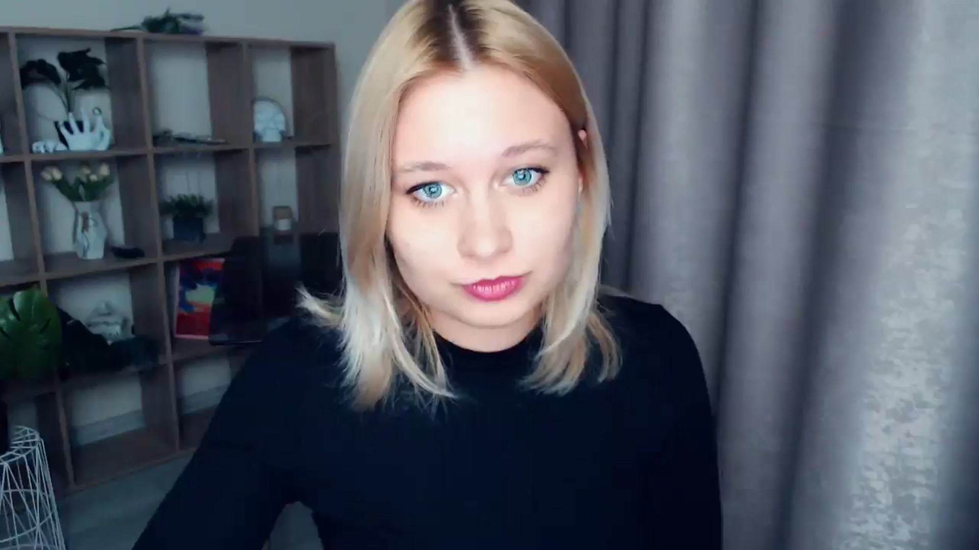 Gallery image thumbnail from Kukla_kolduna's myfreecams stream on, 04/12/2025, 18:27 image 7 of 20