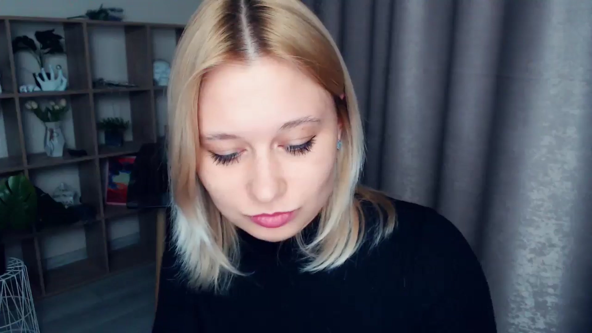 Gallery image thumbnail from Kukla_kolduna's myfreecams stream on, 04/12/2025, 18:27 image 19 of 20