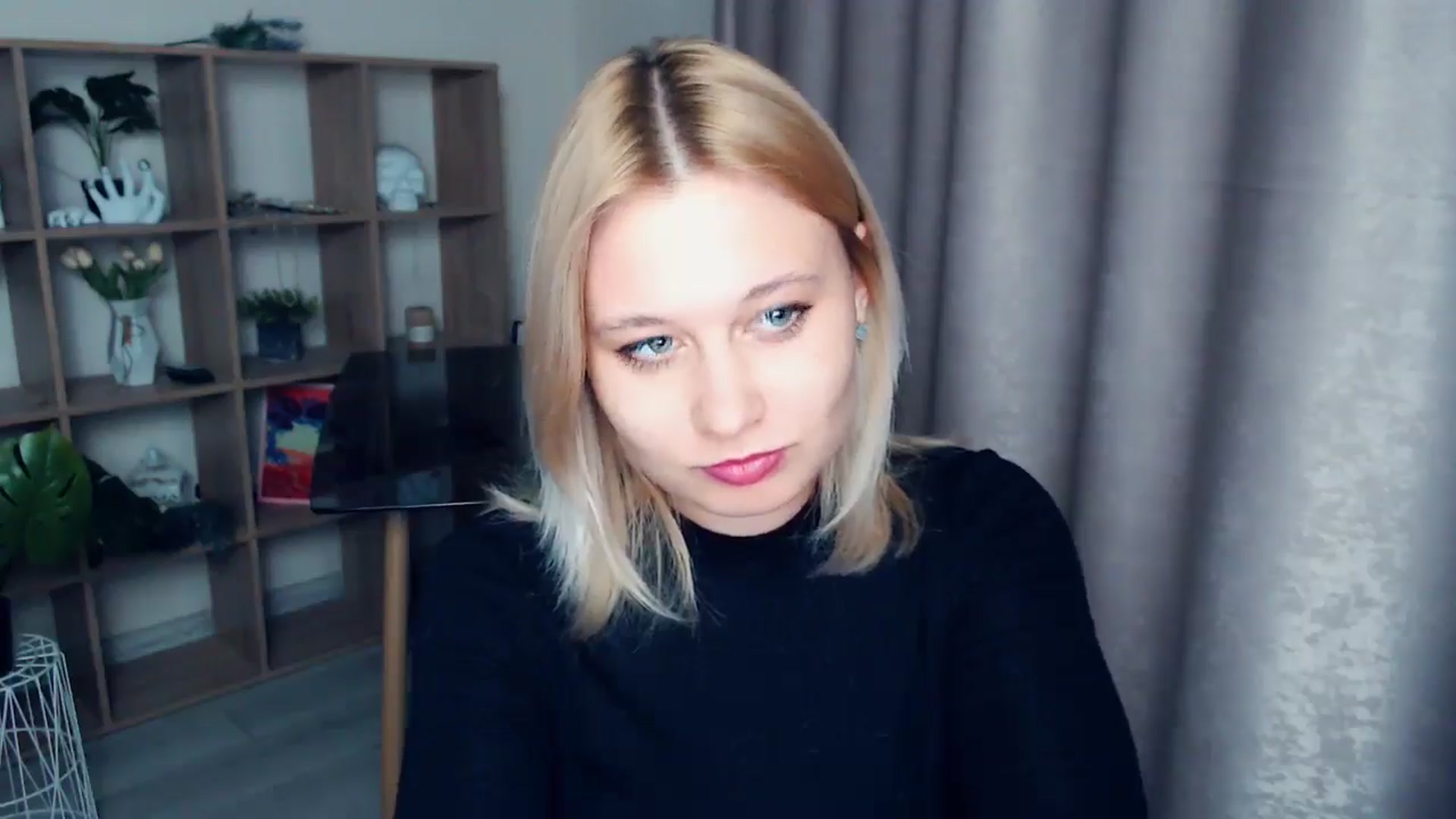 Gallery image thumbnail from Kukla_kolduna's myfreecams stream on, 04/12/2025, 18:27 image 9 of 20