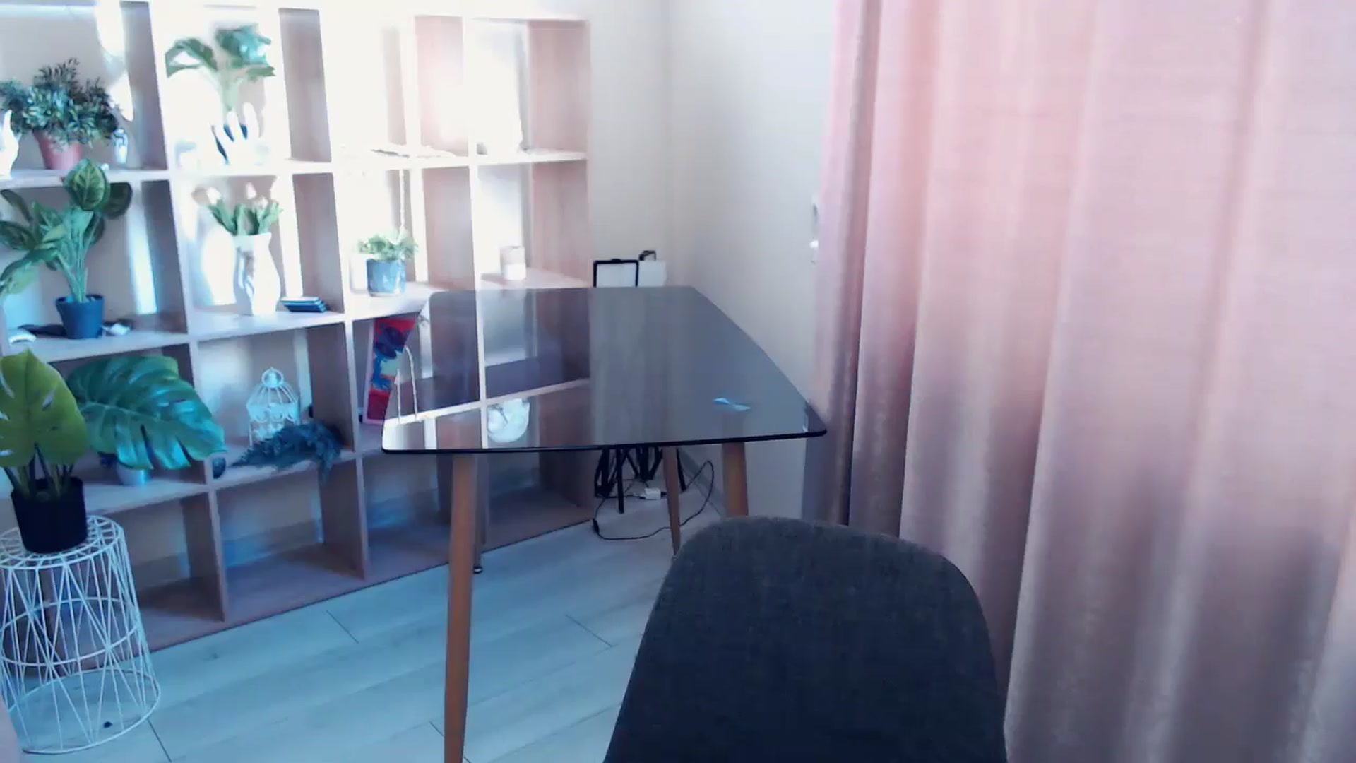 Gallery image thumbnail from Kukla_kolduna's myfreecams stream on, 04/13/2025, 13:48 image 19 of 20