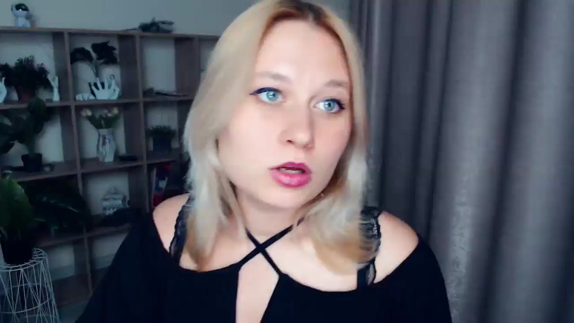 Gallery image thumbnail from Kukla_kolduna's myfreecams stream on, 04/13/2025, 18:11 image 1 of 20
