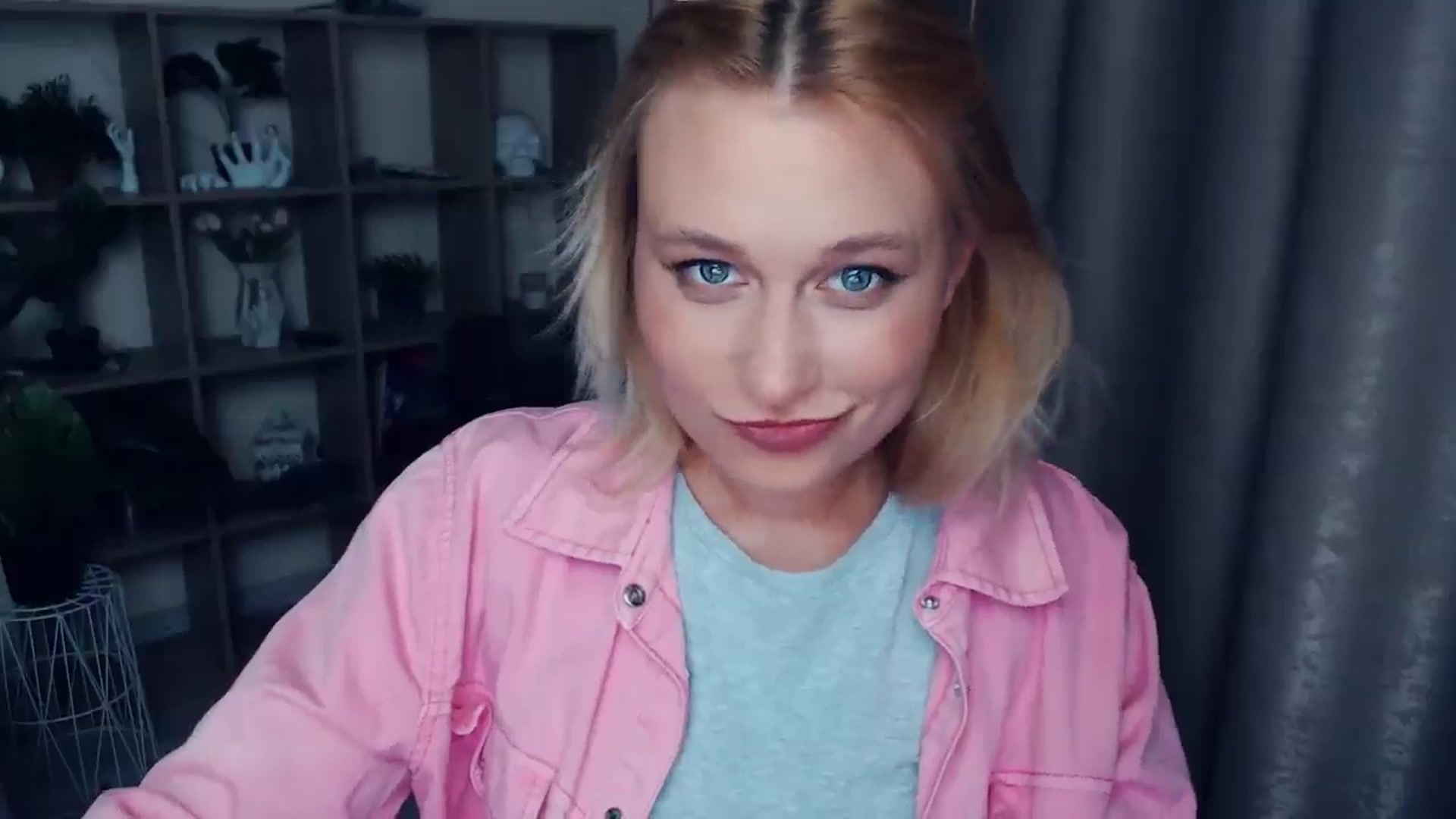 Gallery image thumbnail from Kukla_kolduna's myfreecams stream on, 04/16/2025, 18:03 image 11 of 20
