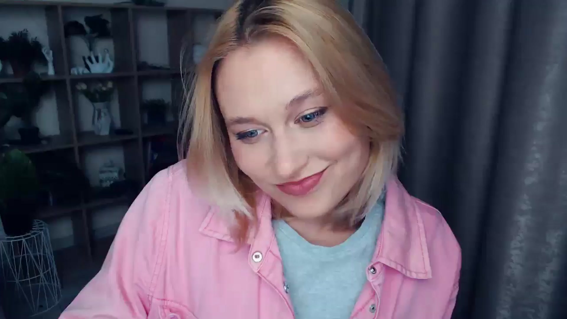 Gallery image thumbnail from Kukla_kolduna's myfreecams stream on, 04/16/2025, 18:03 image 20 of 20