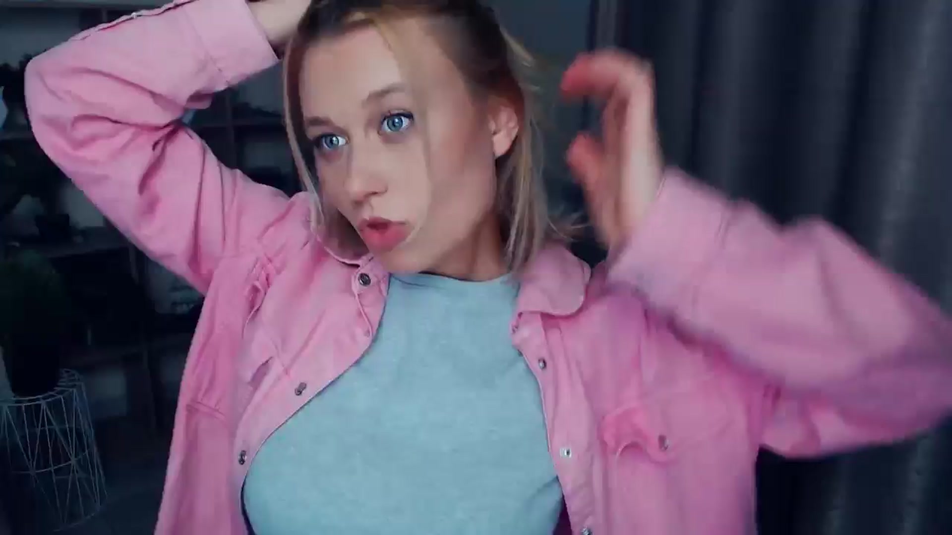Gallery image thumbnail from Kukla_kolduna's myfreecams stream on, 04/16/2025, 18:03 image 1 of 20