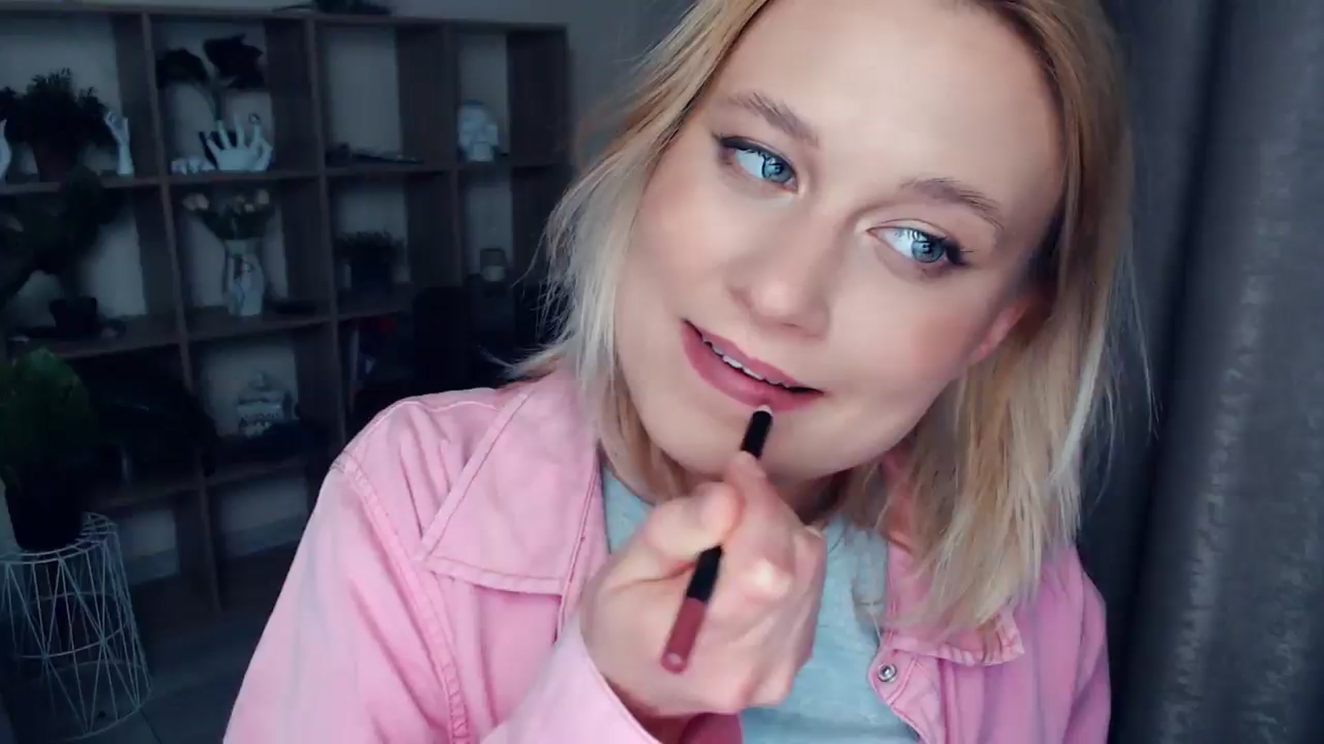Gallery image thumbnail from Kukla_kolduna's myfreecams stream on, 04/16/2025, 18:03 image 7 of 20
