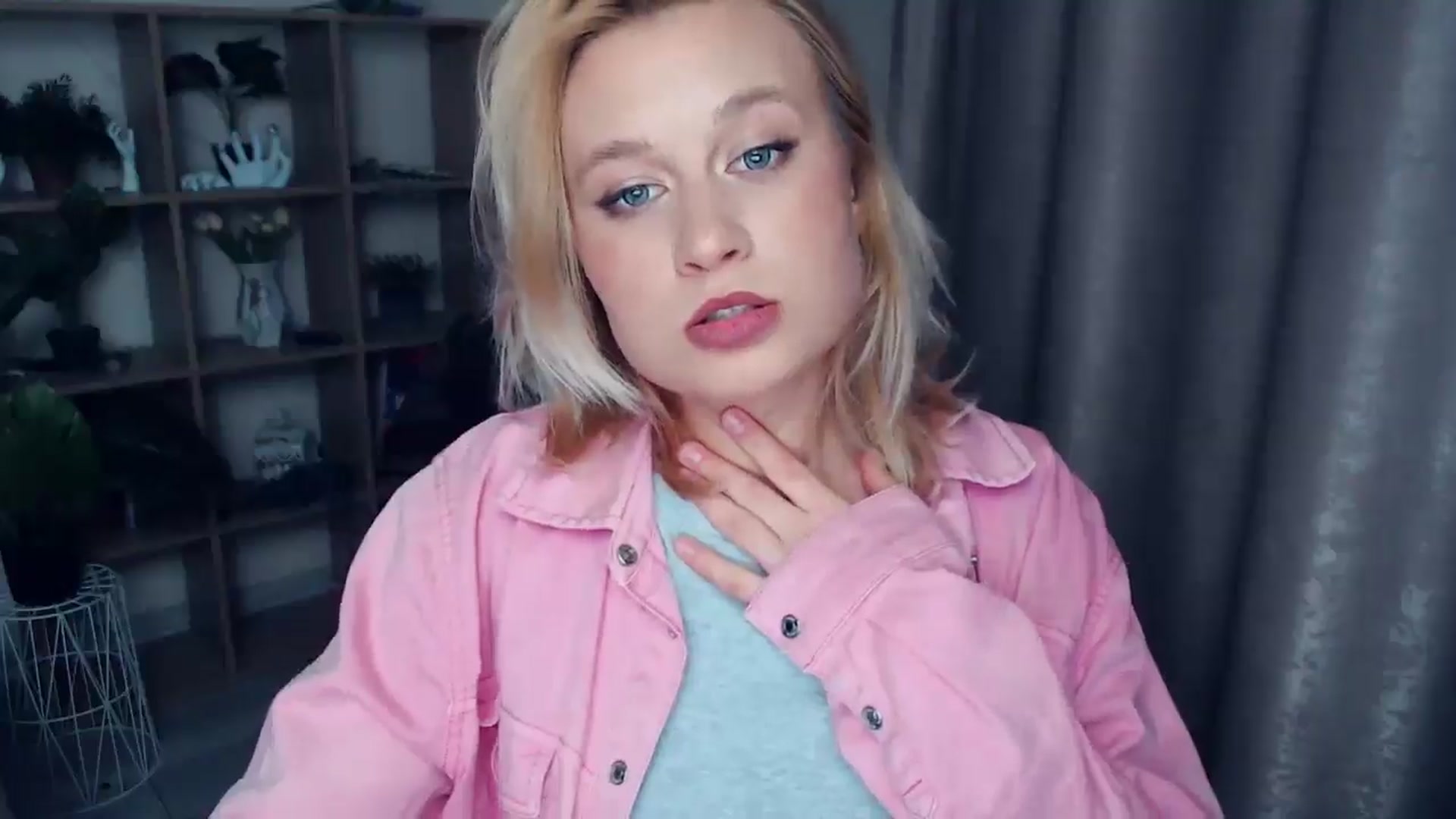 Gallery image thumbnail from Kukla_kolduna's myfreecams stream on, 04/16/2025, 18:03 image 19 of 20