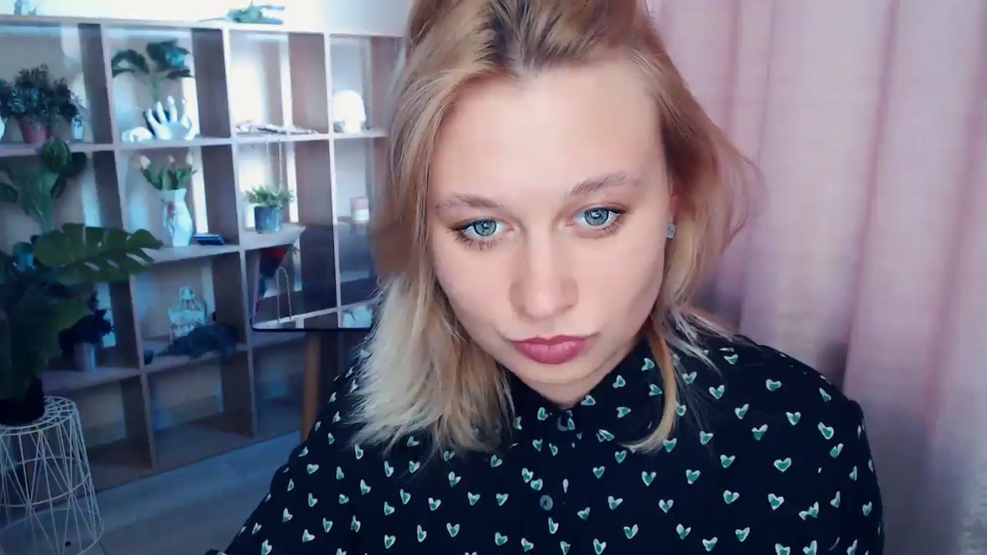 Gallery image thumbnail from Kukla_kolduna's myfreecams stream on, 04/18/2025, 15:39 image 20 of 20