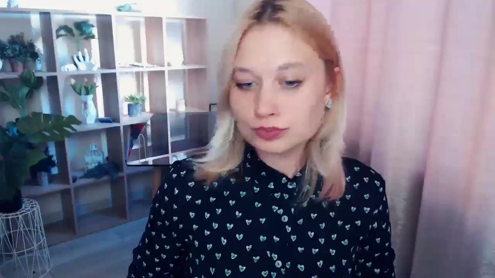 Gallery image thumbnail from Kukla_kolduna's myfreecams stream on, 04/18/2025, 15:39 image 15 of 20