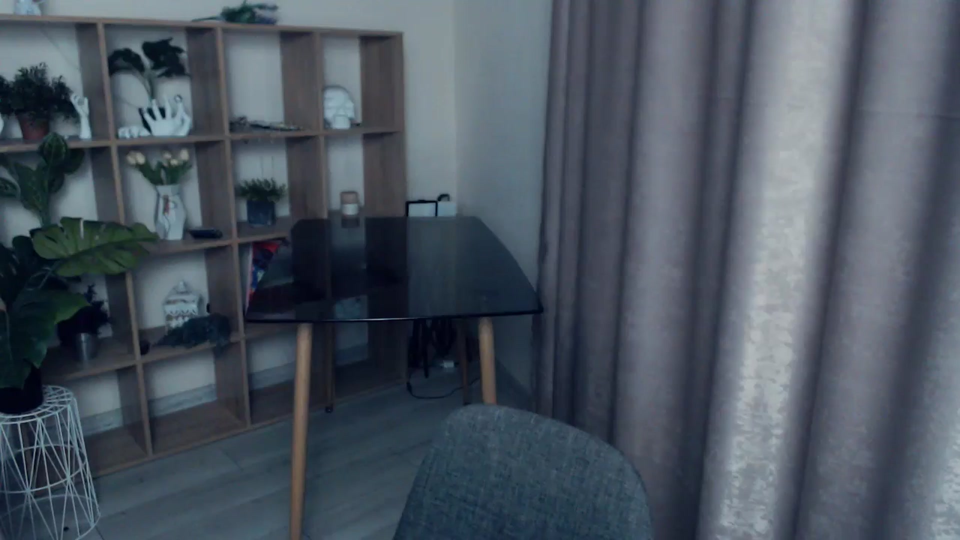 Gallery image thumbnail from Kukla_kolduna's myfreecams stream on, 04/18/2025, 18:04 image 15 of 20
