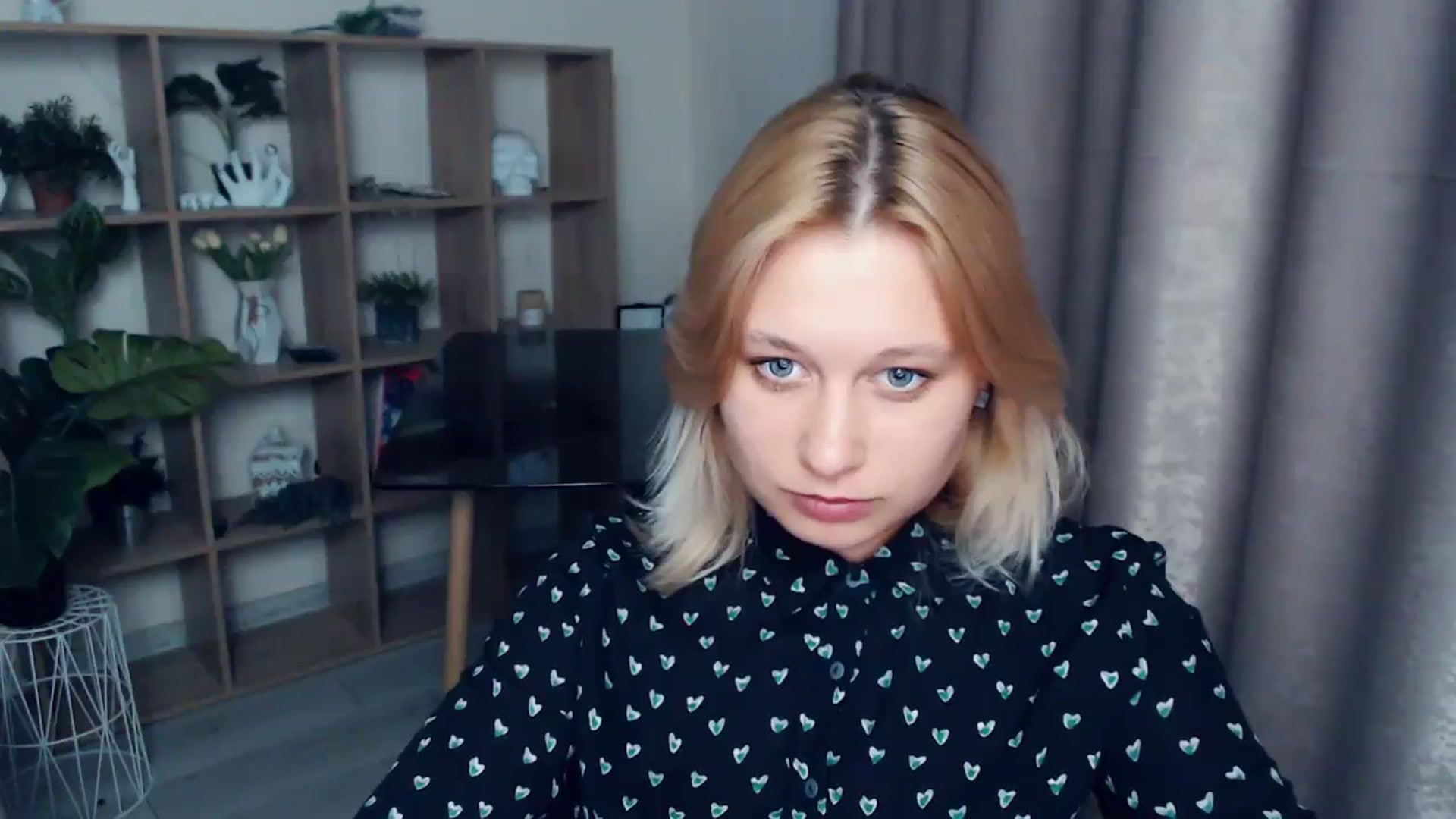 Gallery image thumbnail from Kukla_kolduna's myfreecams stream on, 04/18/2025, 18:04 image 9 of 20
