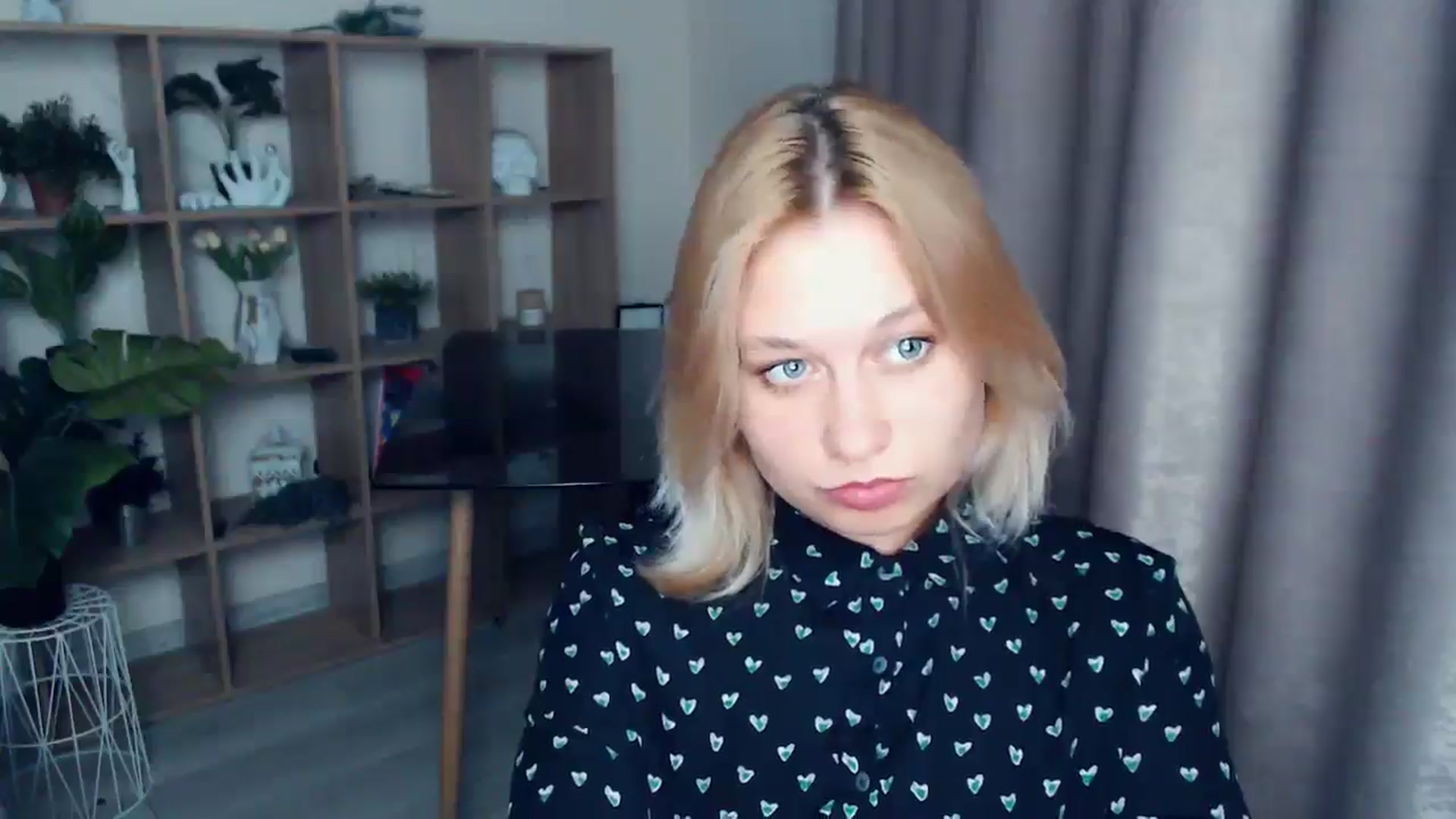 Gallery image thumbnail from Kukla_kolduna's myfreecams stream on, 04/18/2025, 18:04 image 6 of 20
