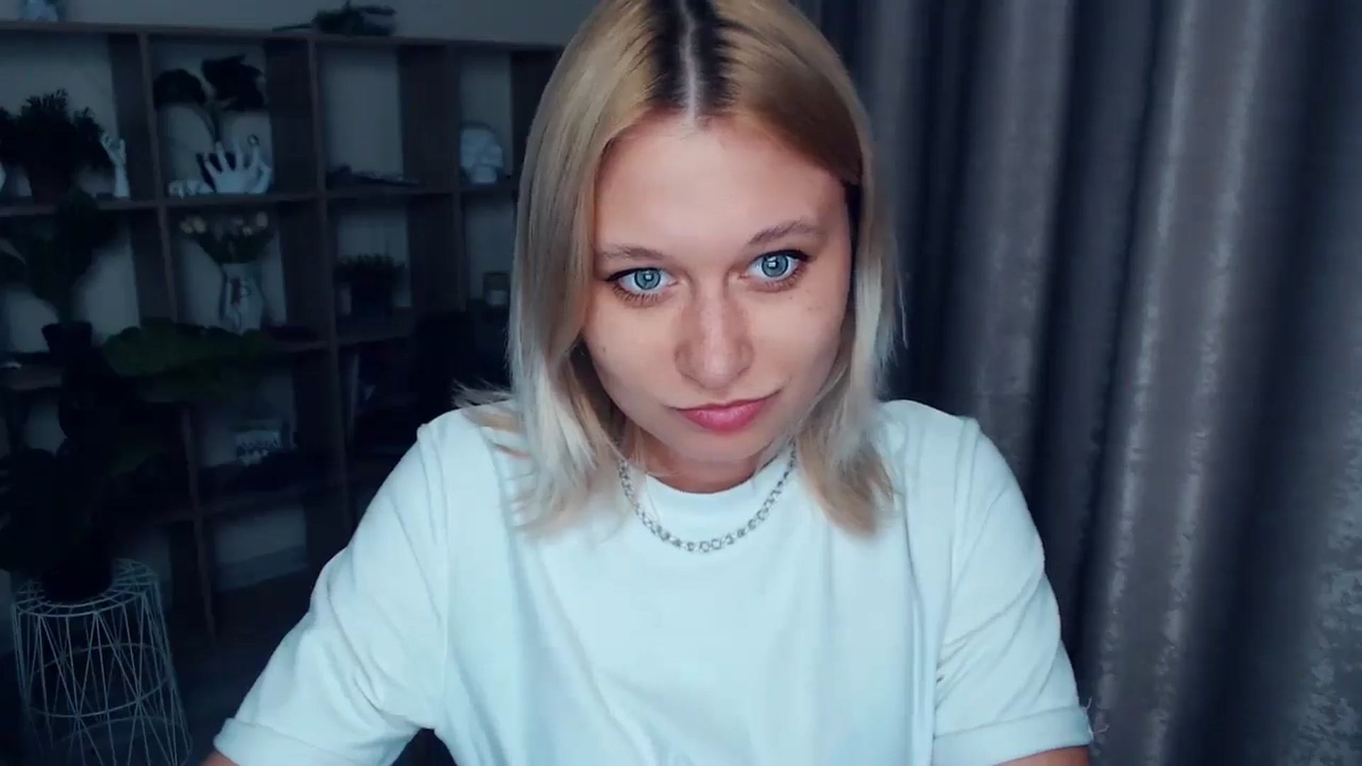 Gallery image thumbnail from Kukla_kolduna's myfreecams stream on, 04/19/2025, 17:55 image 2 of 20