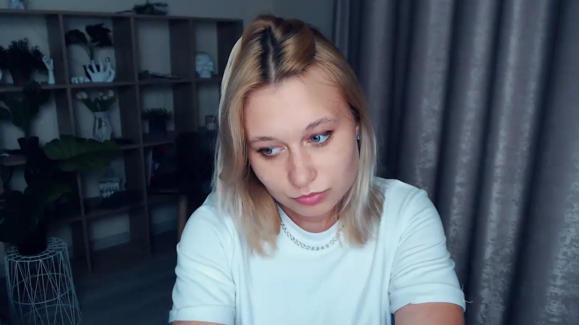 Gallery image thumbnail from Kukla_kolduna's myfreecams stream on, 04/19/2025, 17:55 image 20 of 20