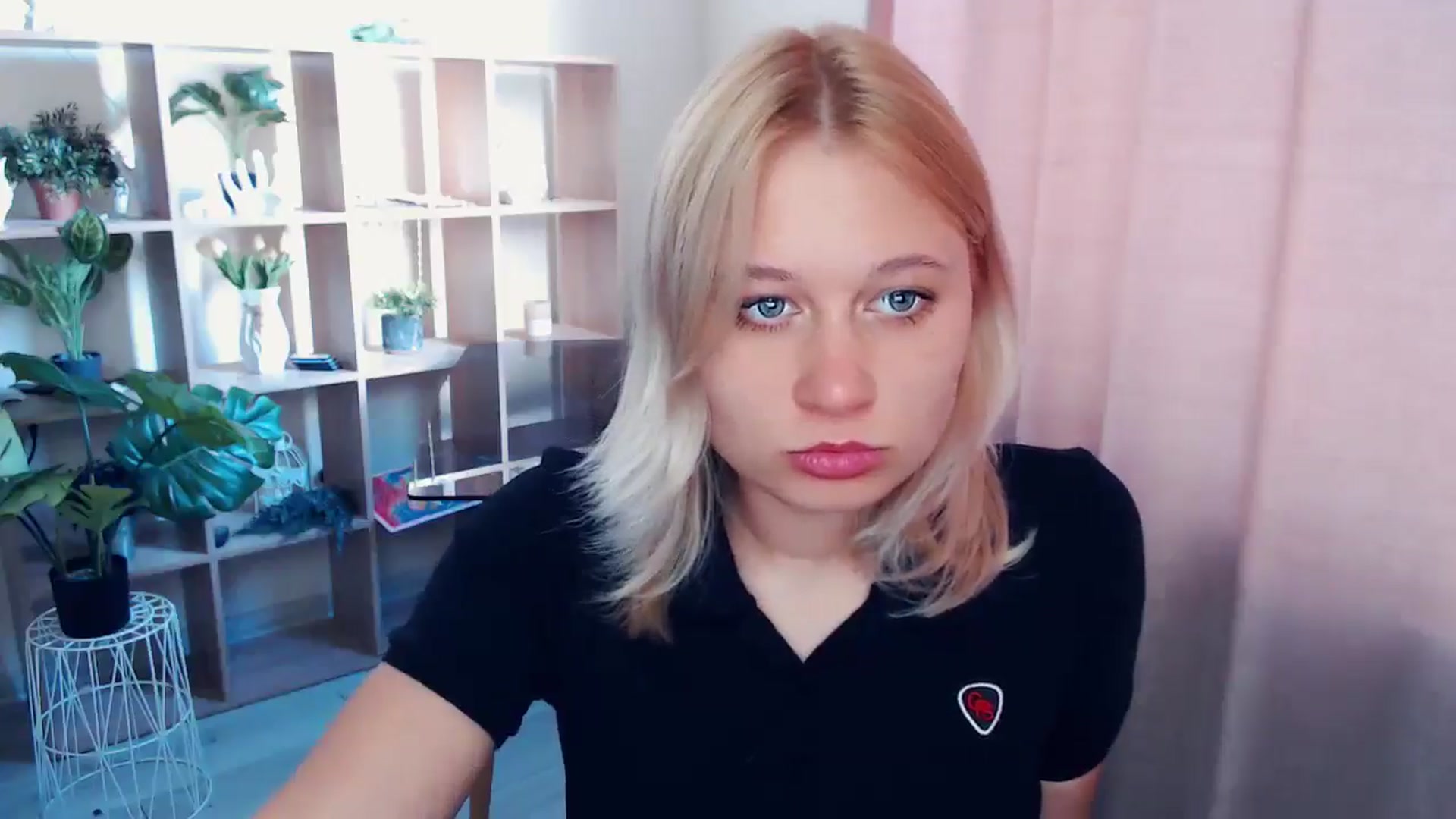 Gallery image thumbnail from Kukla_kolduna's myfreecams stream on, 04/23/2025, 16:01 image 9 of 20