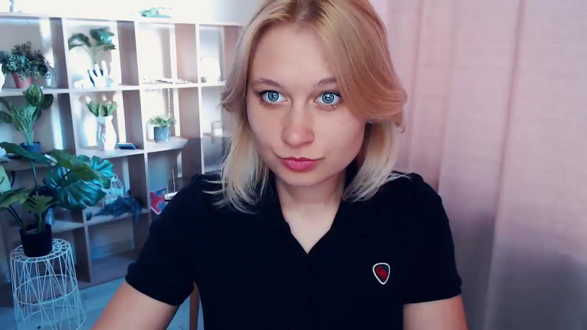 Gallery image thumbnail from Kukla_kolduna's myfreecams stream on, 04/23/2025, 16:01 image 12 of 20