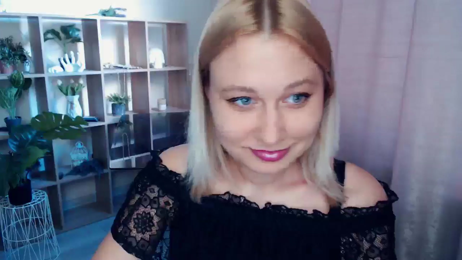 Gallery image thumbnail from Kukla_kolduna's myfreecams stream on, 04/26/2025, 16:26 image 2 of 20