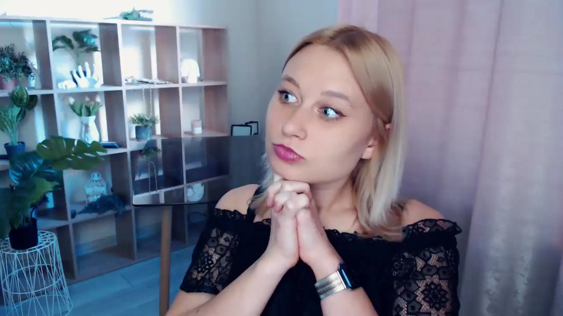 Gallery image thumbnail from Kukla_kolduna's myfreecams stream on, 04/26/2025, 16:26 image 8 of 20