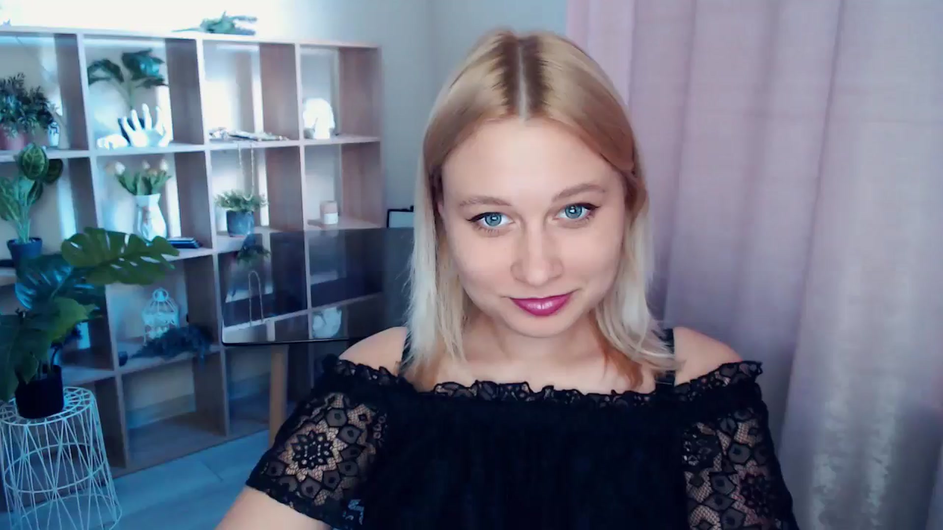 Gallery image thumbnail from Kukla_kolduna's myfreecams stream on, 04/26/2025, 16:26 image 9 of 20