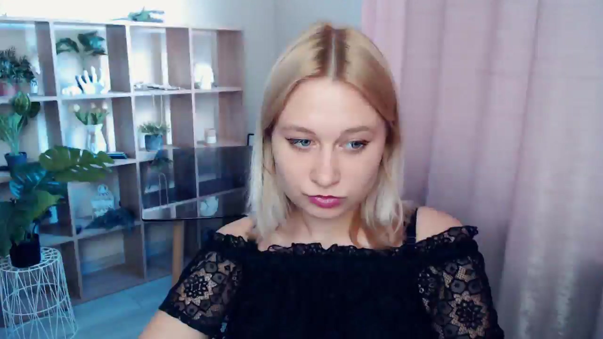 Gallery image thumbnail from Kukla_kolduna's myfreecams stream on, 04/26/2025, 16:26 image 20 of 20