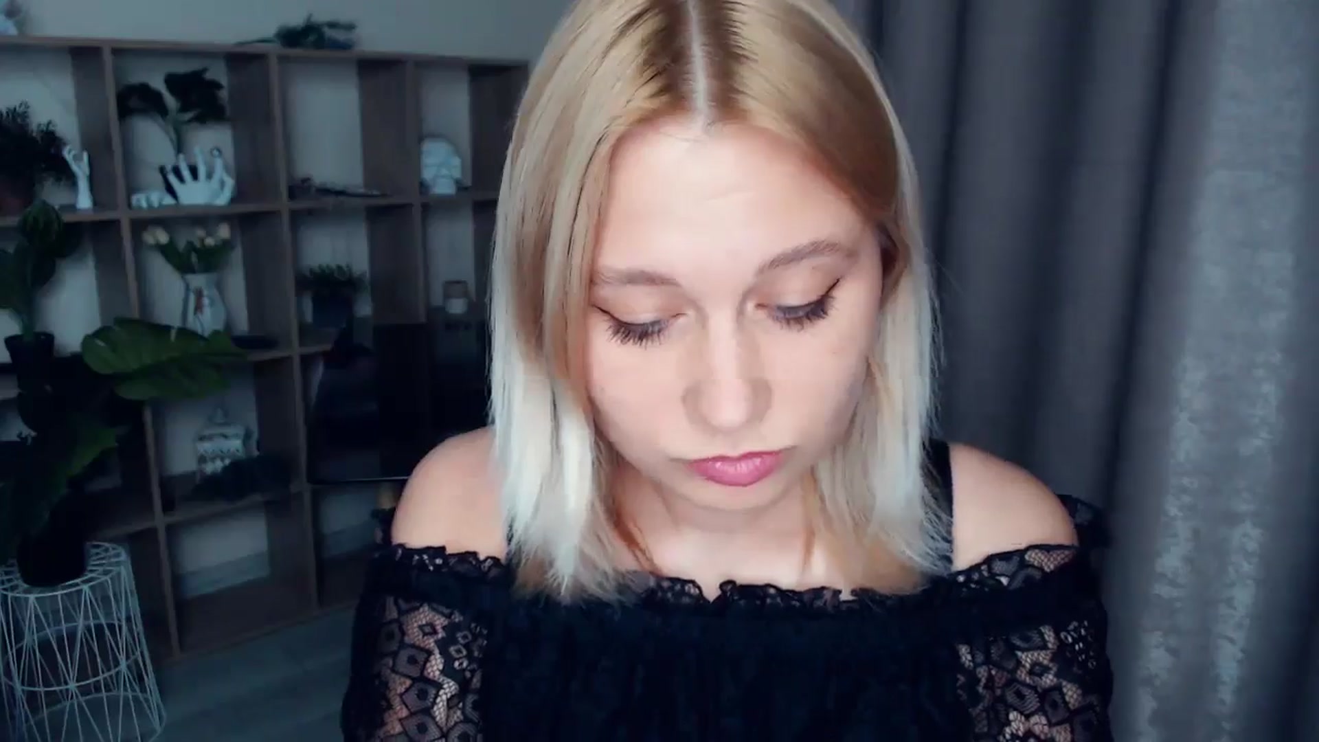 Gallery image thumbnail from Kukla_kolduna's myfreecams stream on, 04/26/2025, 18:06 image 20 of 20