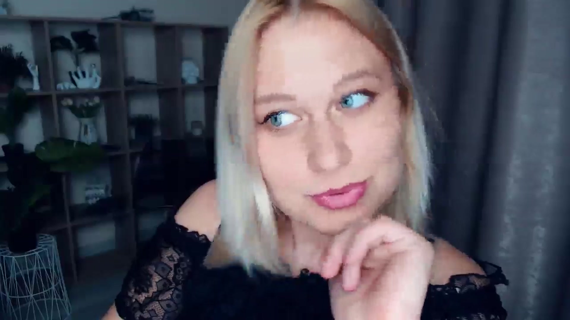 Gallery image thumbnail from Kukla_kolduna's myfreecams stream on, 04/26/2025, 18:06 image 13 of 20