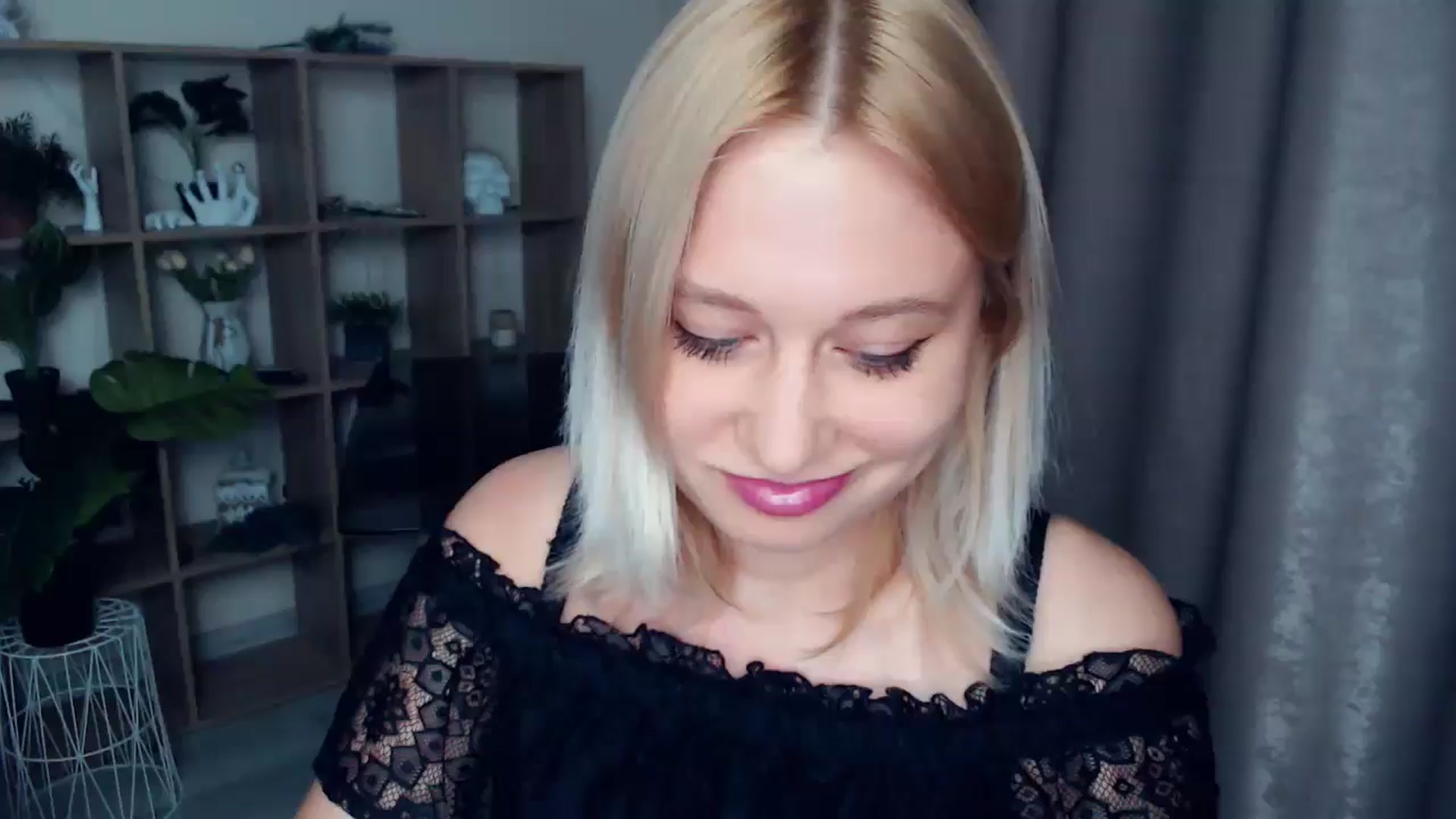 Gallery image thumbnail from Kukla_kolduna's myfreecams stream on, 04/26/2025, 18:06 image 1 of 20