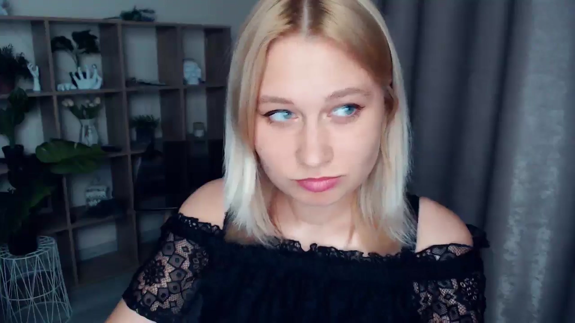 Gallery image thumbnail from Kukla_kolduna's myfreecams stream on, 04/26/2025, 18:06 image 19 of 20