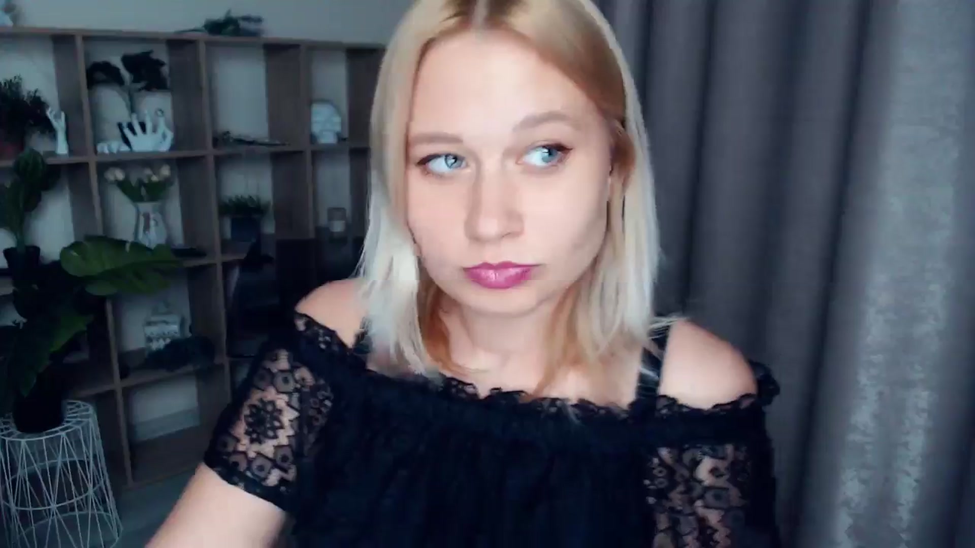 Gallery image thumbnail from Kukla_kolduna's myfreecams stream on, 04/26/2025, 18:06 image 5 of 20