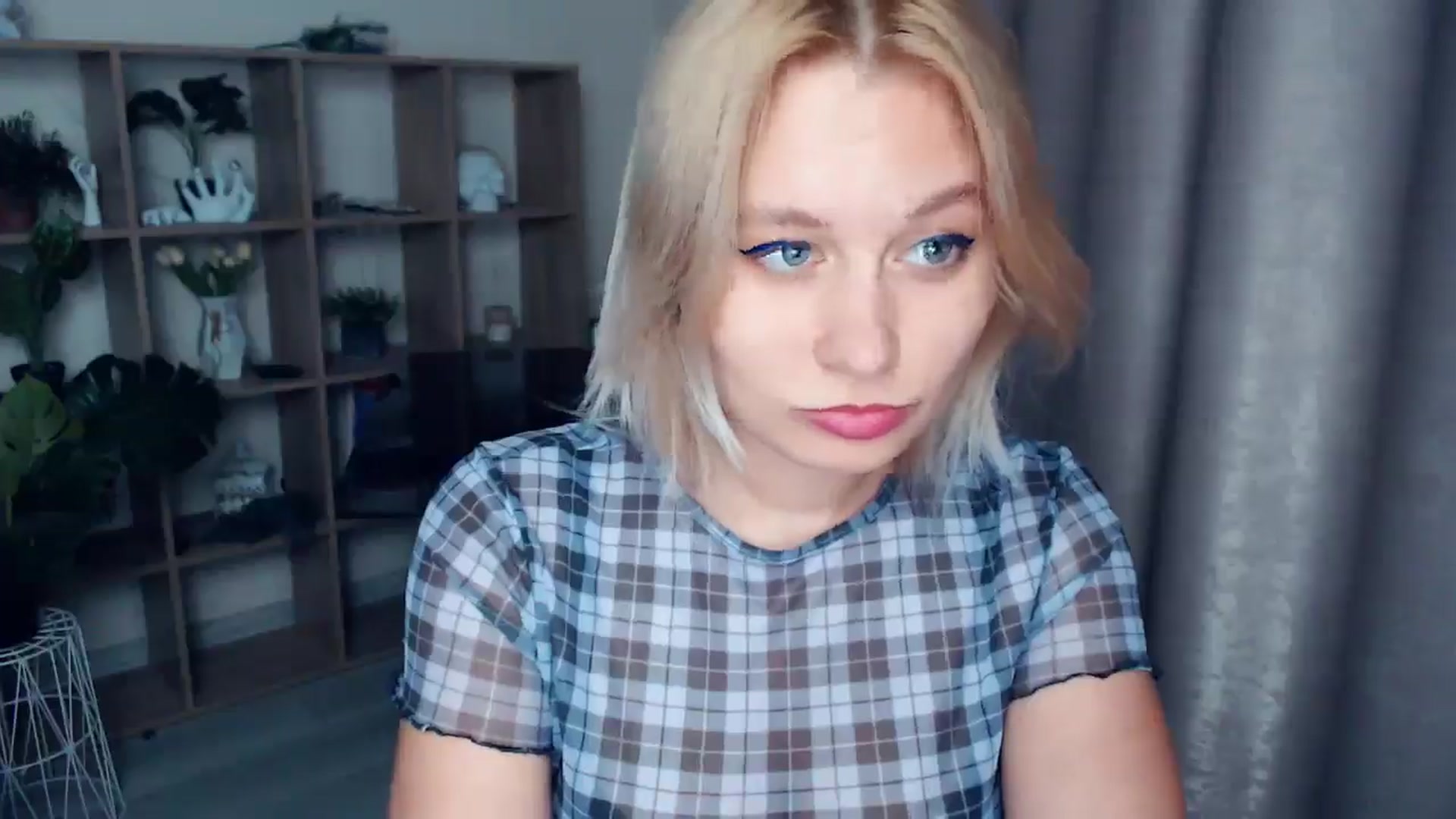 Gallery image thumbnail from Kukla_kolduna's myfreecams stream on, 04/27/2025, 18:17 image 2 of 20