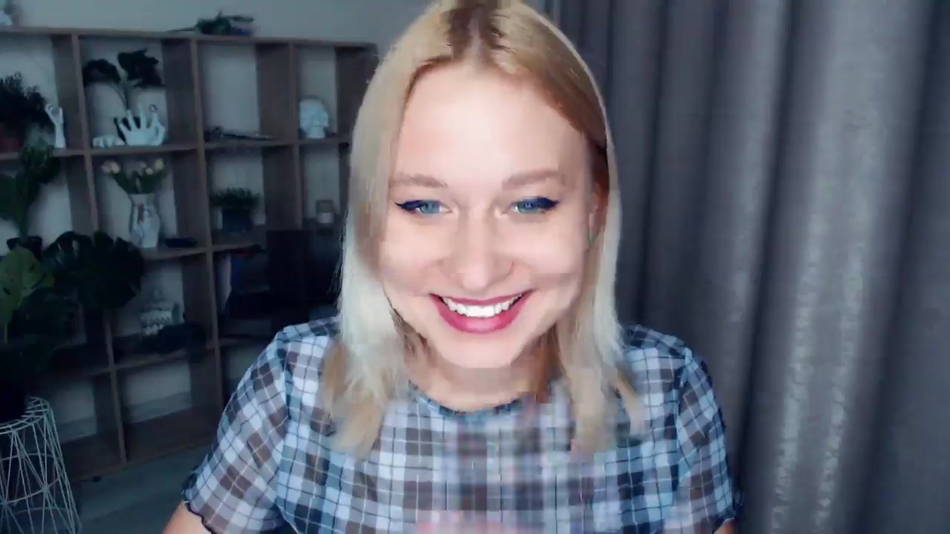 Gallery image thumbnail from Kukla_kolduna's myfreecams stream on, 04/27/2025, 18:17 image 11 of 20