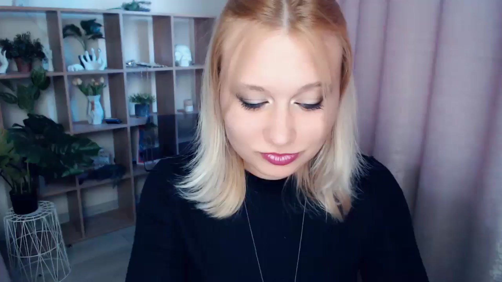 Gallery image thumbnail from Kukla_kolduna's myfreecams stream on, 04/30/2025, 17:21 image 1 of 20