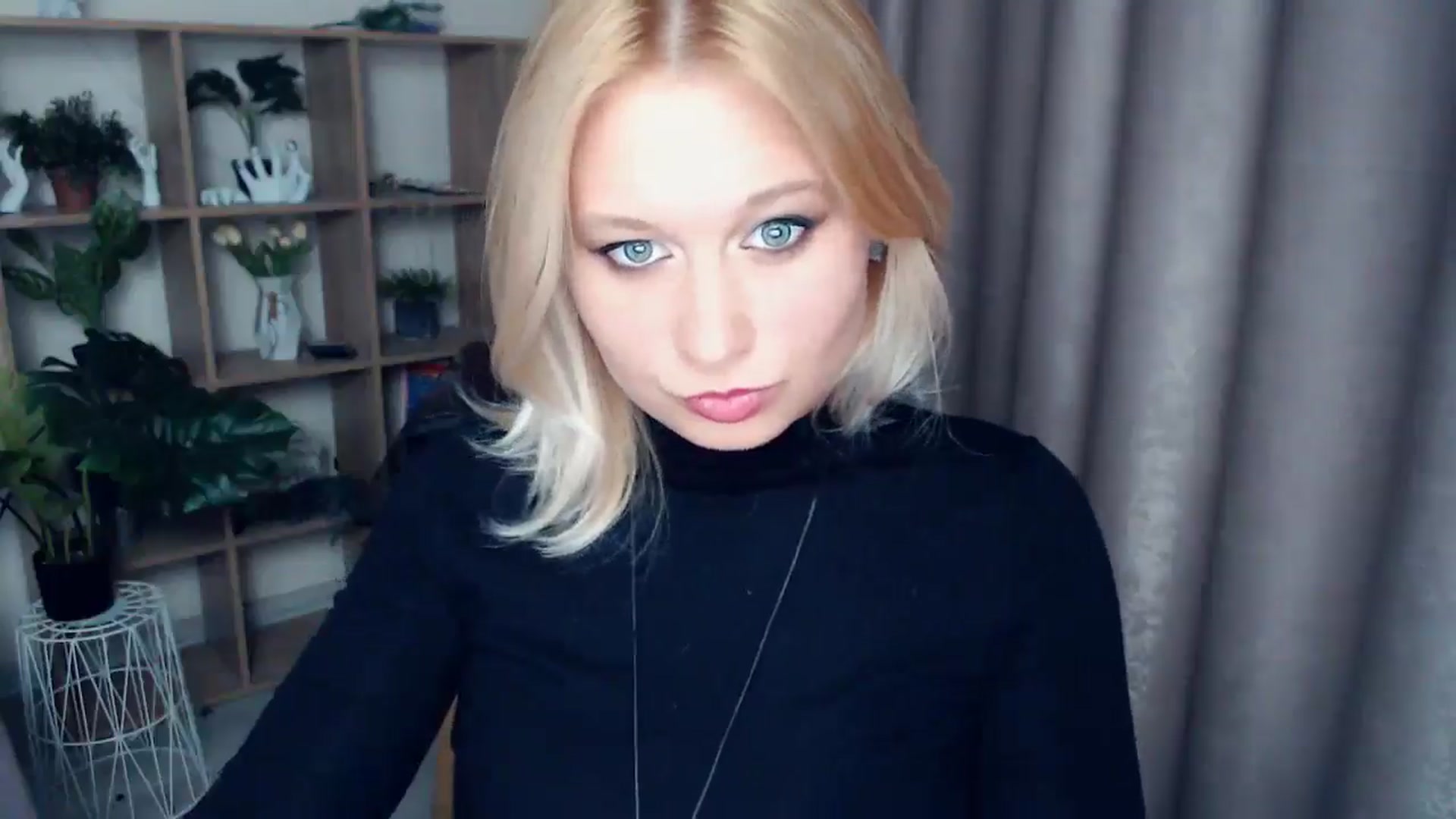 Gallery image thumbnail from Kukla_kolduna's myfreecams stream on, 04/30/2025, 18:30 image 11 of 20
