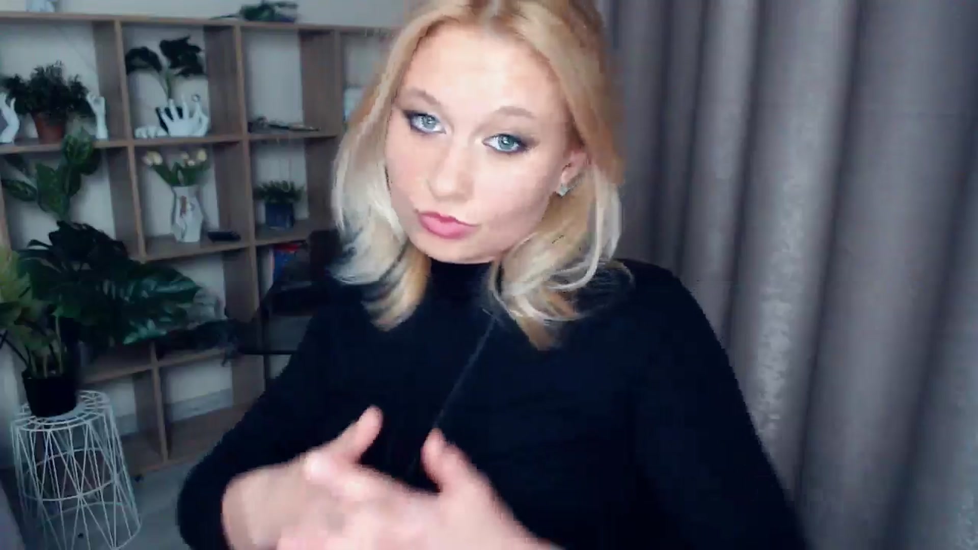 Gallery image thumbnail from Kukla_kolduna's myfreecams stream on, 04/30/2025, 18:30 image 10 of 20