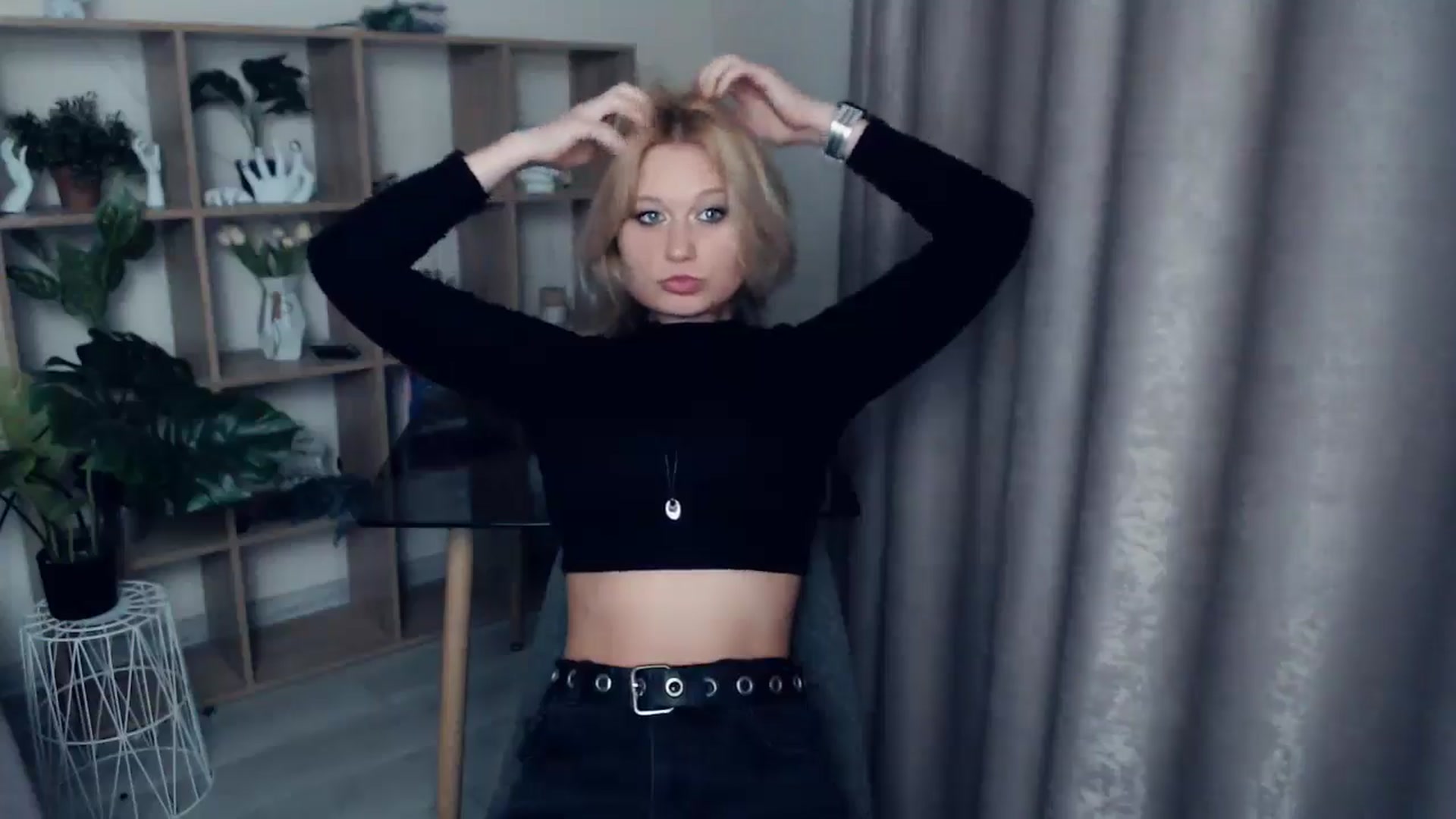 Gallery image thumbnail from Kukla_kolduna's myfreecams stream on, 04/30/2025, 18:30 image 13 of 20