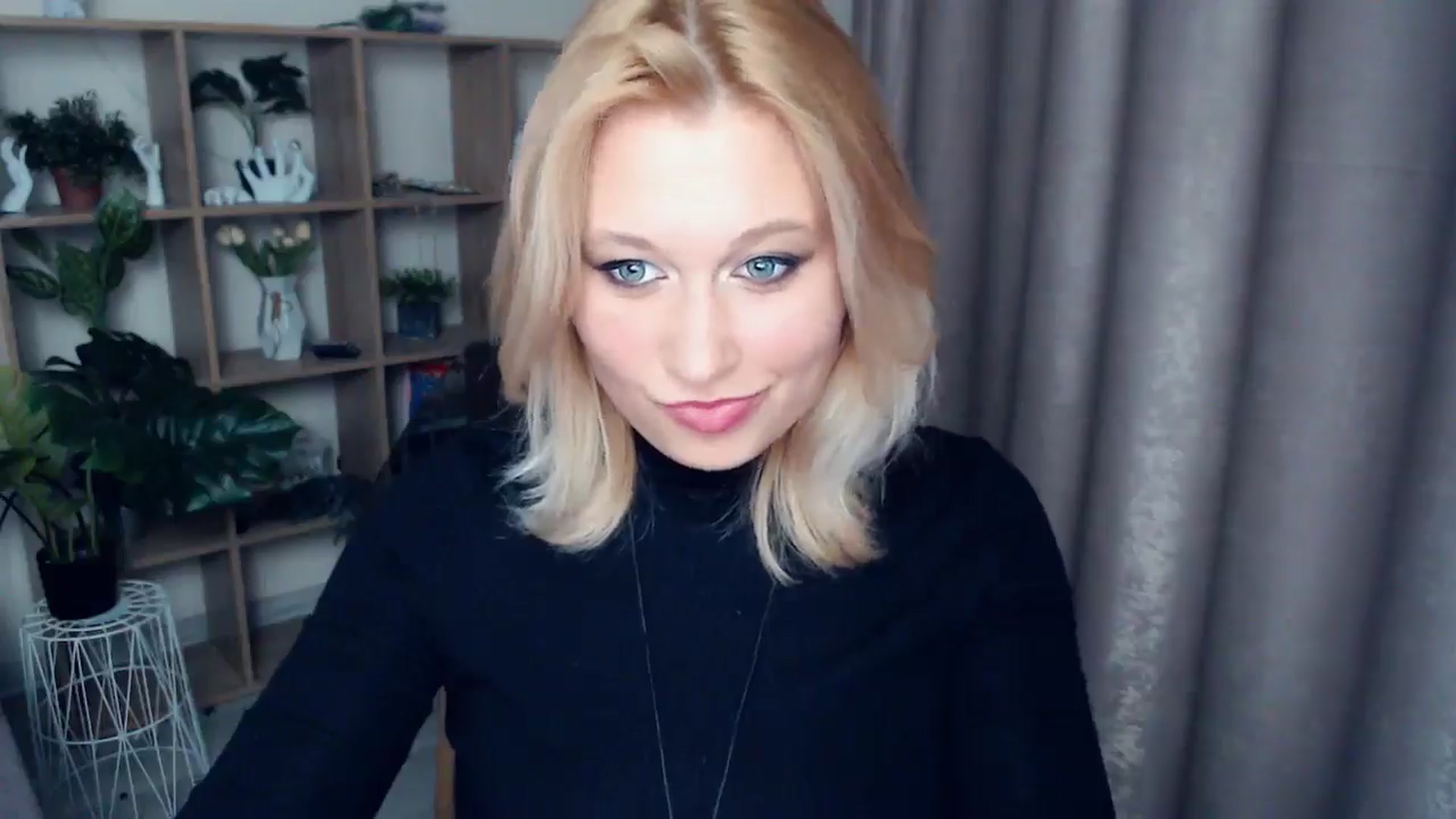 Gallery image thumbnail from Kukla_kolduna's myfreecams stream on, 04/30/2025, 18:30 image 18 of 20