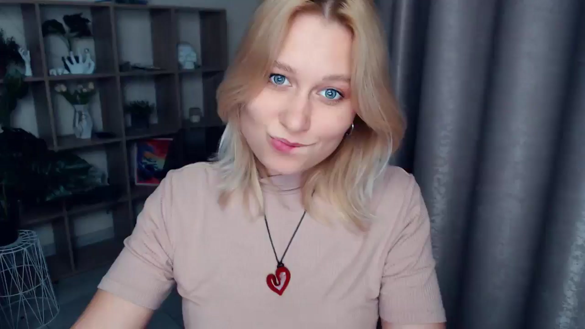 Gallery image thumbnail from Kukla_kolduna's myfreecams stream on, 05/01/2025, 18:10 image 1 of 20