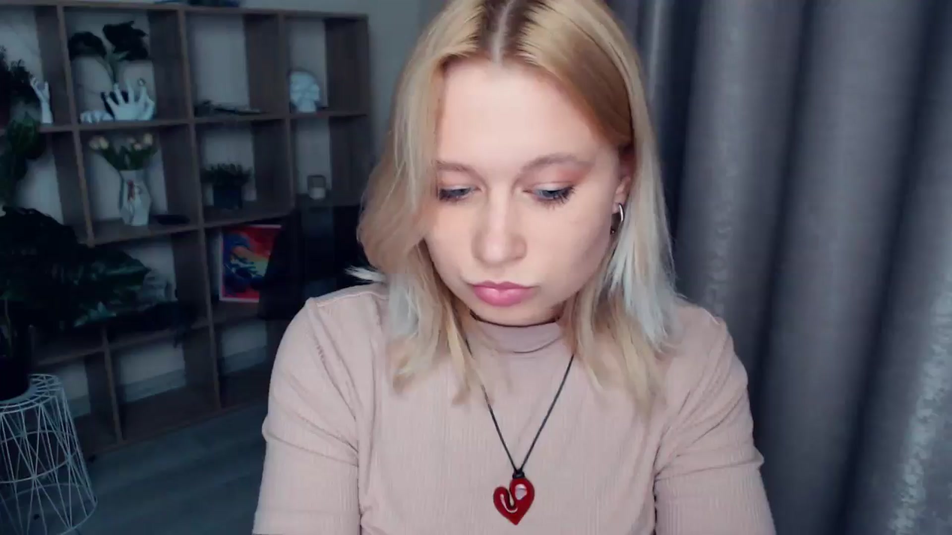 Gallery image thumbnail from Kukla_kolduna's myfreecams stream on, 05/01/2025, 18:10 image 20 of 20