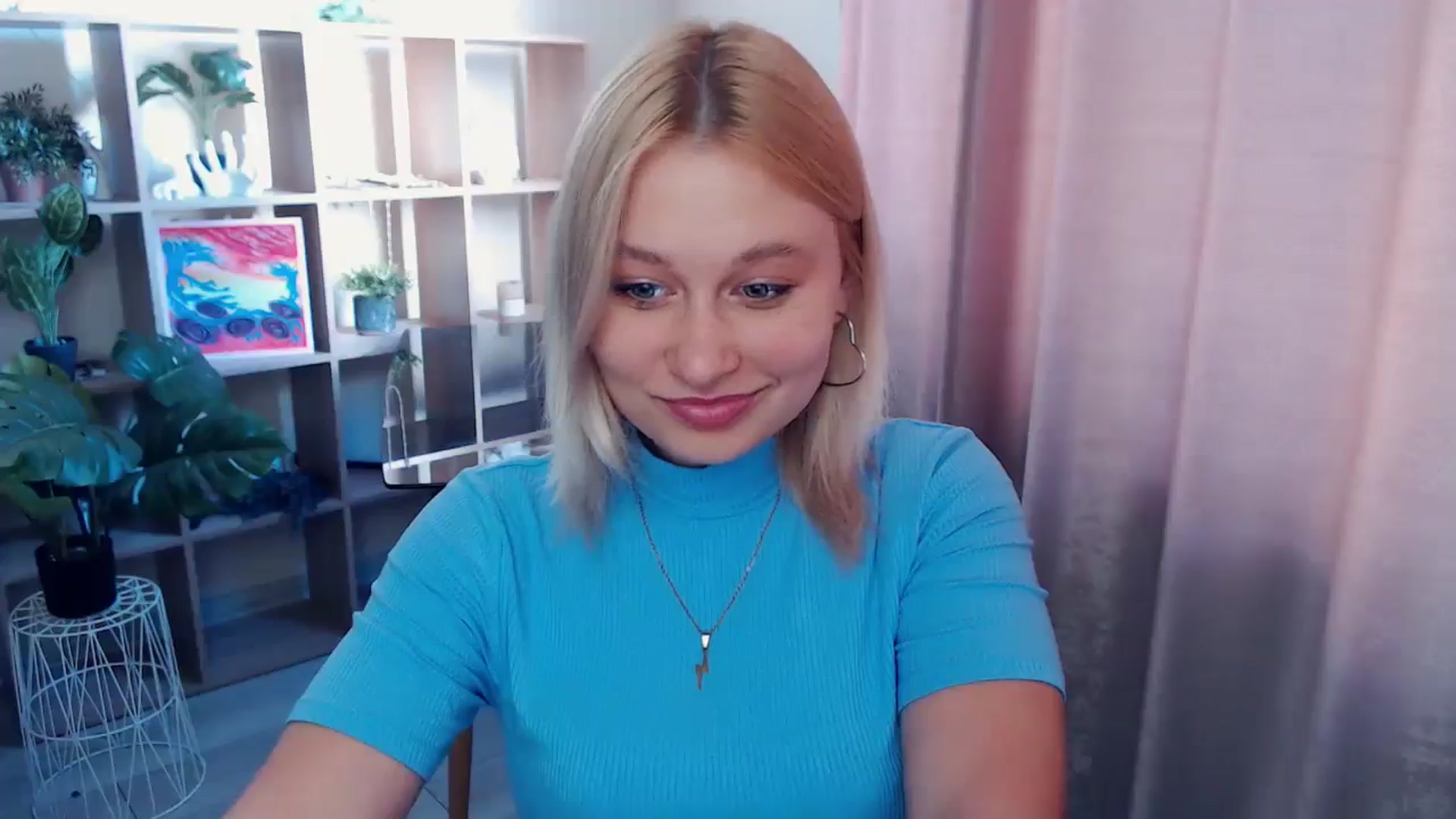Gallery image thumbnail from Kukla_kolduna's myfreecams stream on, 05/02/2025, 15:52 image 7 of 20