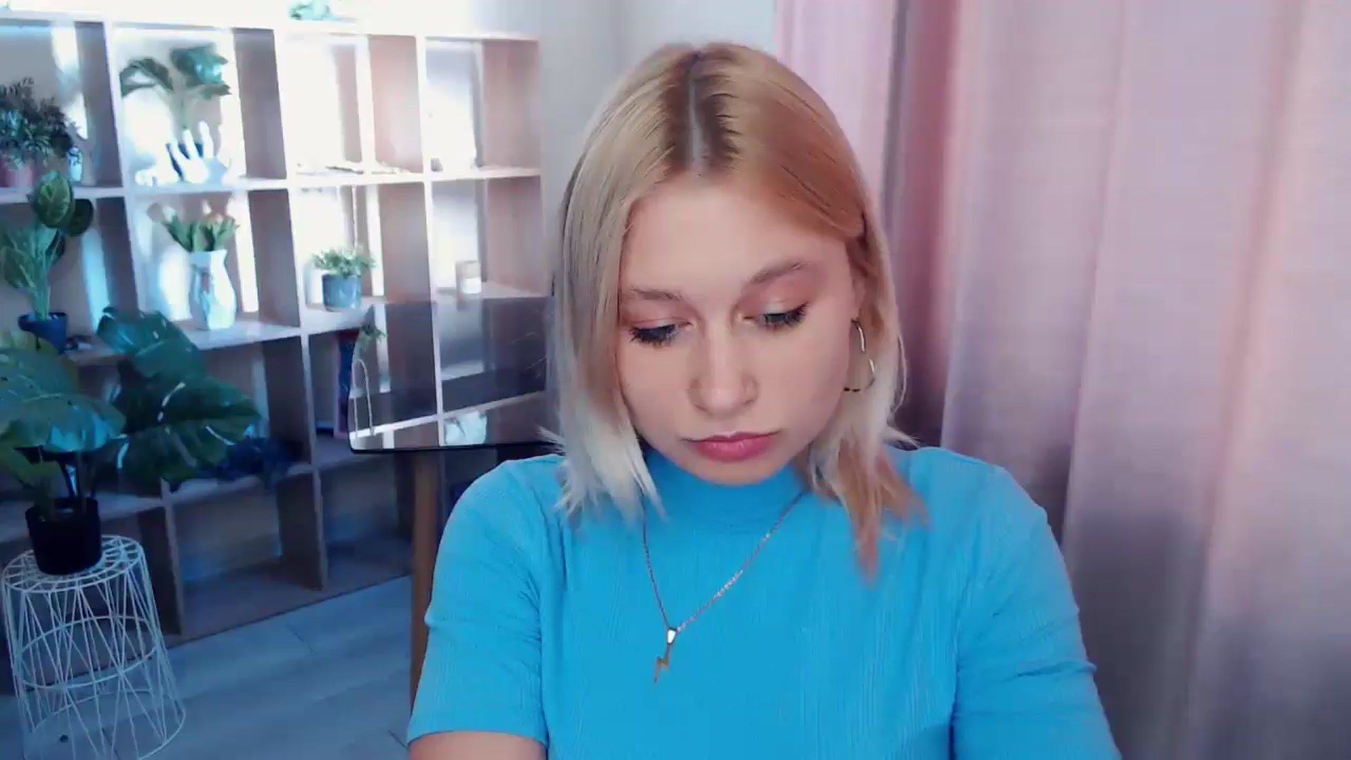 Gallery image thumbnail from Kukla_kolduna's myfreecams stream on, 05/02/2025, 15:52 image 11 of 20