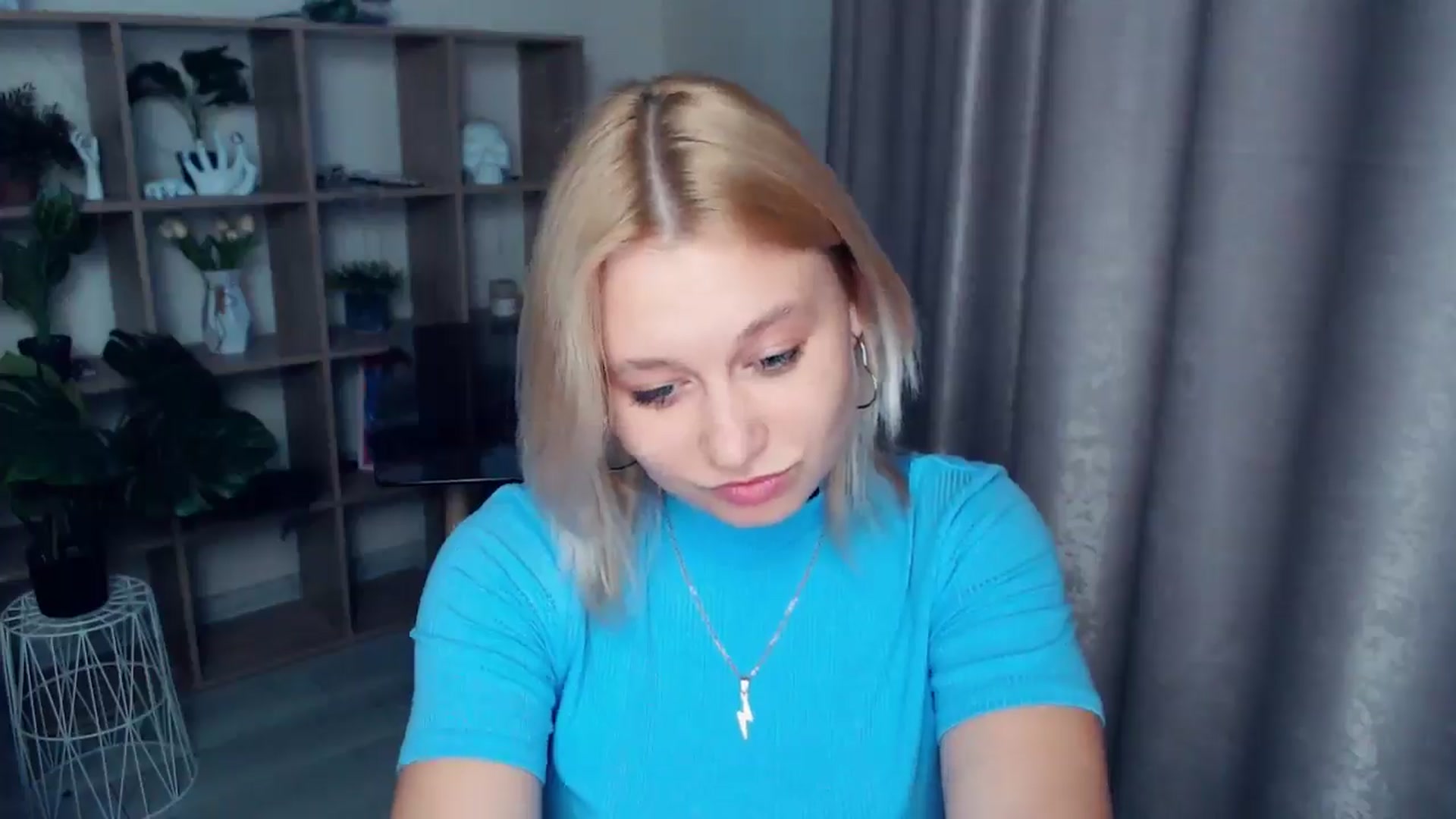Gallery image thumbnail from Kukla_kolduna's myfreecams stream on, 05/02/2025, 18:02 image 15 of 20