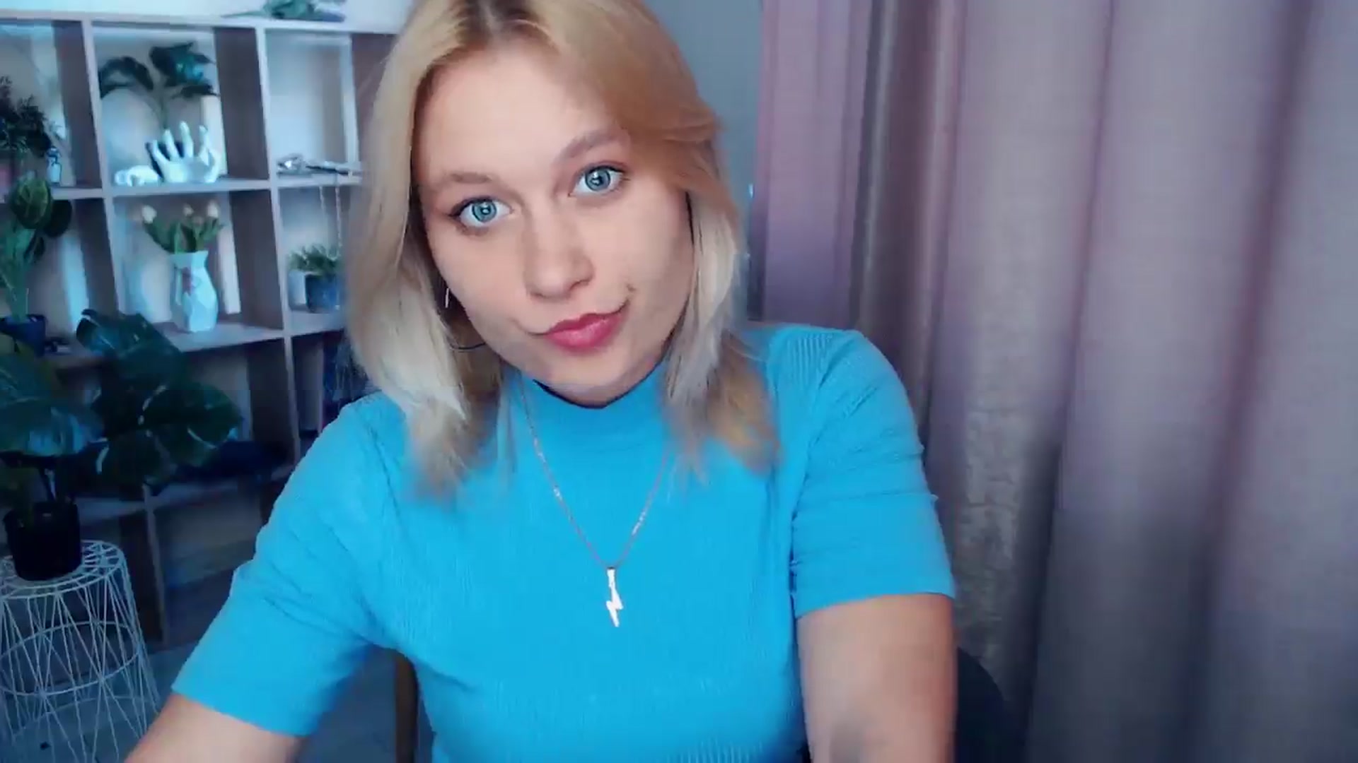 Gallery image thumbnail from Kukla_kolduna's myfreecams stream on, 05/02/2025, 18:02 image 2 of 20