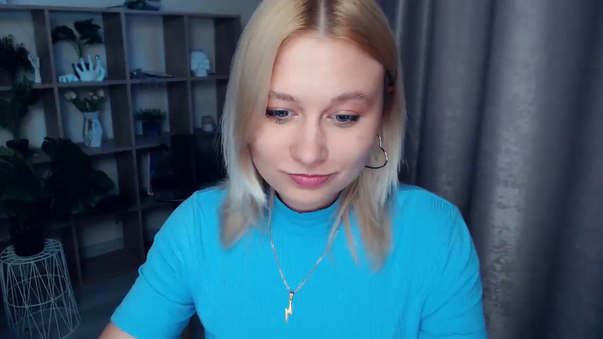 Gallery image thumbnail from Kukla_kolduna's myfreecams stream on, 05/02/2025, 18:02 image 12 of 20