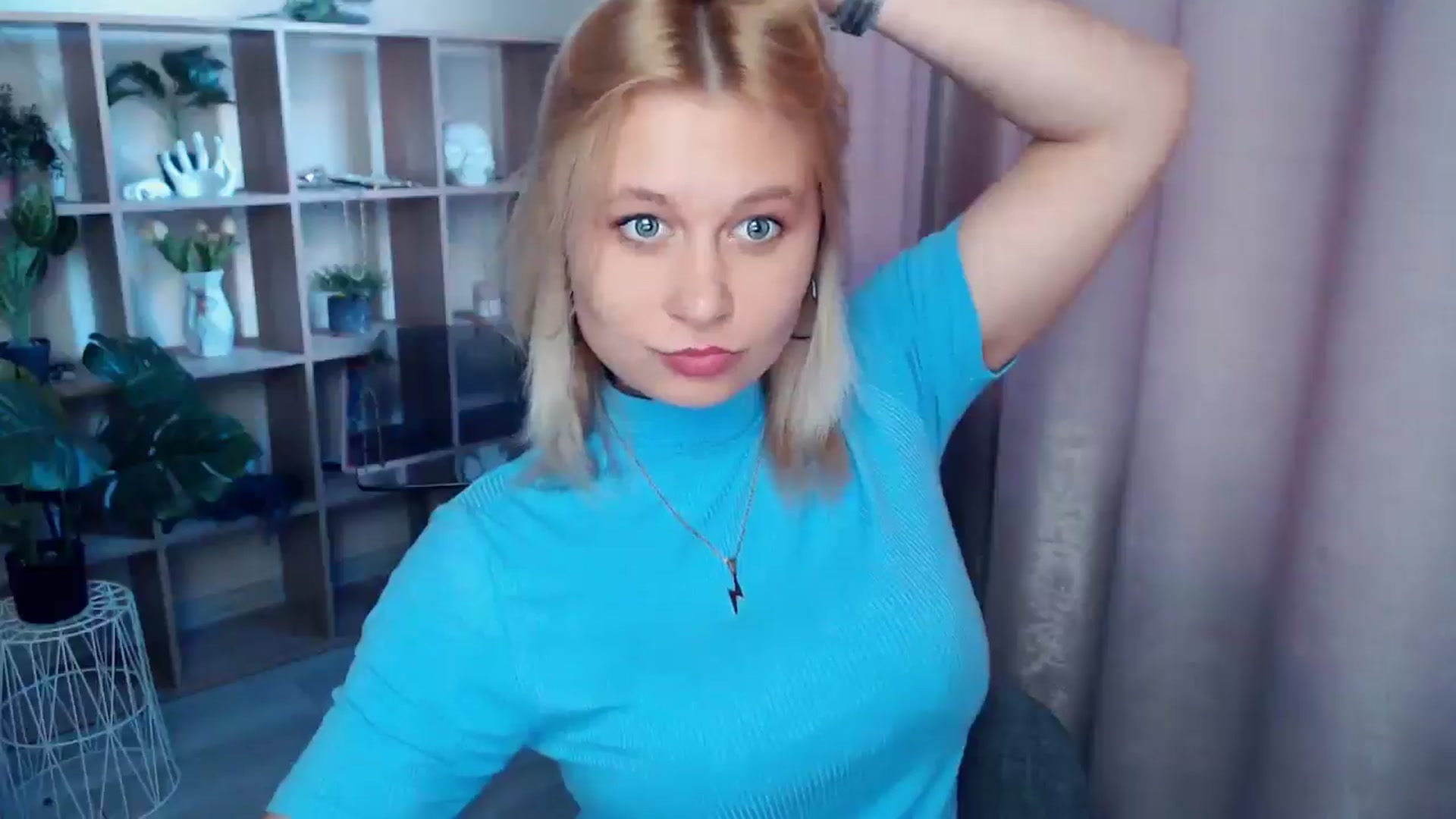 Gallery image thumbnail from Kukla_kolduna's myfreecams stream on, 05/02/2025, 18:02 image 3 of 20
