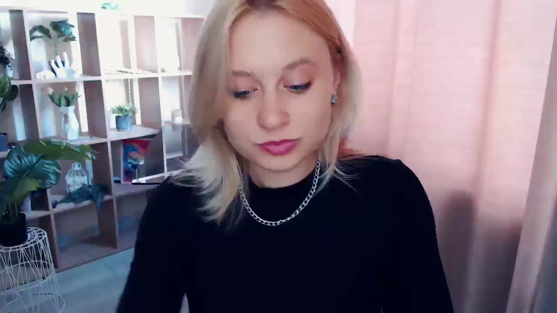 Gallery image thumbnail from Kukla_kolduna's myfreecams stream on, 05/04/2025, 14:07 image 20 of 20