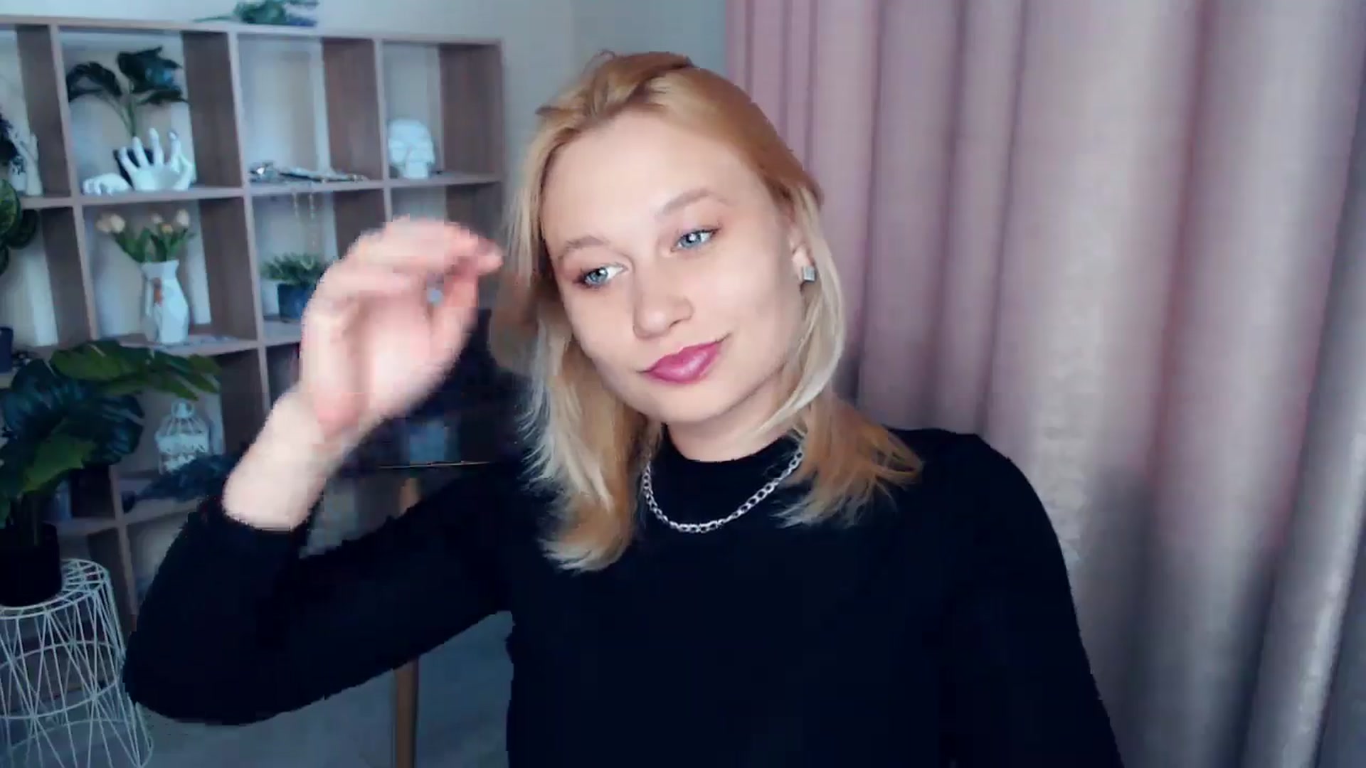 Gallery image thumbnail from Kukla_kolduna's myfreecams stream on, 05/04/2025, 16:26 image 3 of 20