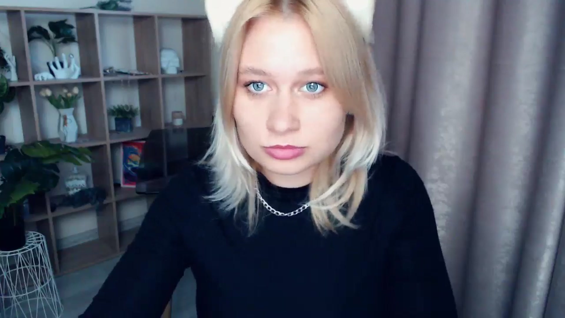 Gallery image thumbnail from Kukla_kolduna's myfreecams stream on, 05/04/2025, 16:26 image 9 of 20
