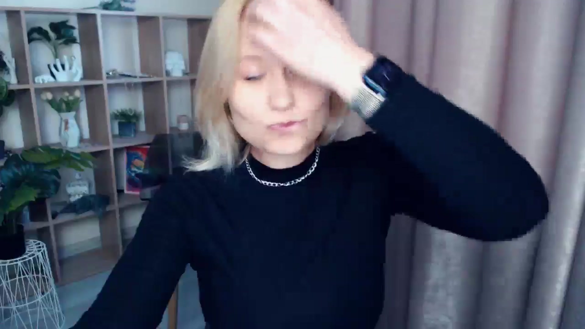 Gallery image thumbnail from Kukla_kolduna's myfreecams stream on, 05/04/2025, 16:26 image 11 of 20