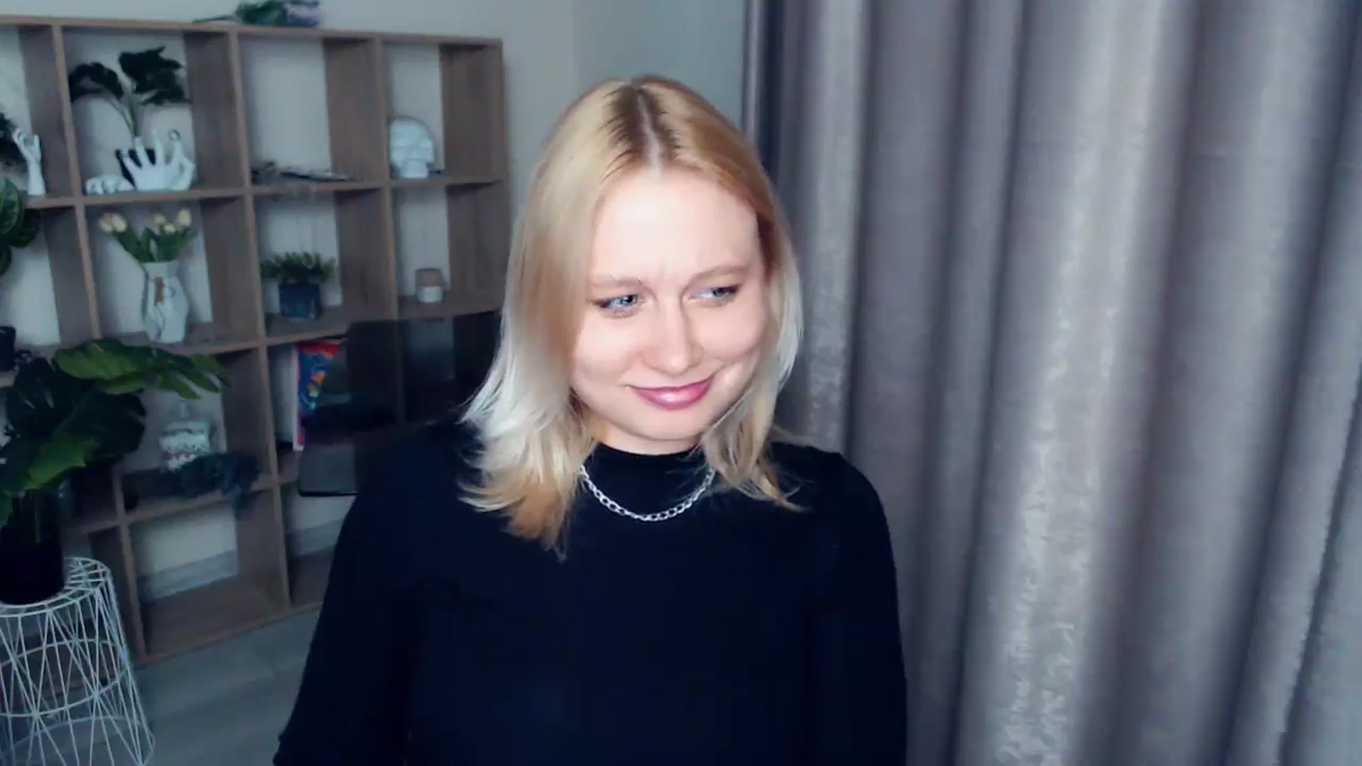 Gallery image thumbnail from Kukla_kolduna's myfreecams stream on, 05/04/2025, 18:05 image 12 of 20