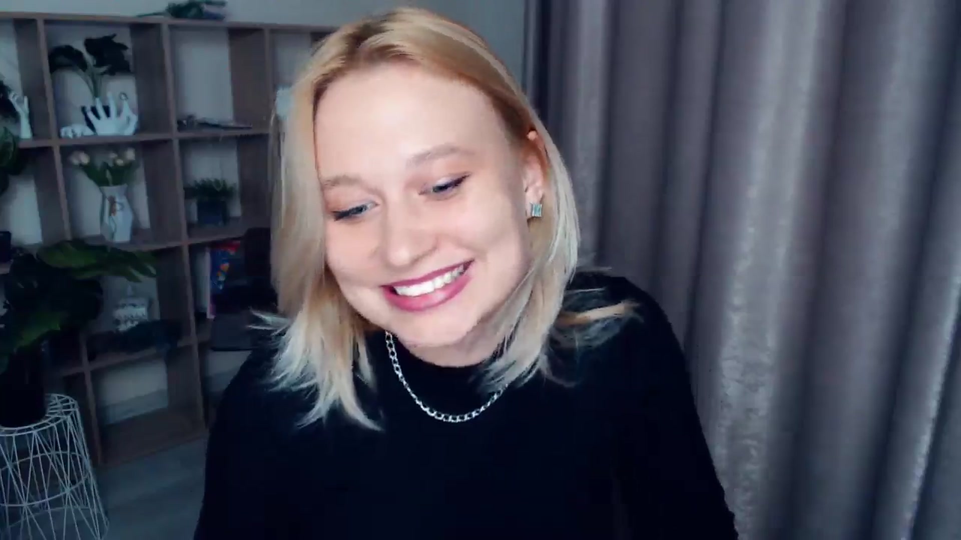 Gallery image thumbnail from Kukla_kolduna's myfreecams stream on, 05/04/2025, 18:05 image 8 of 20