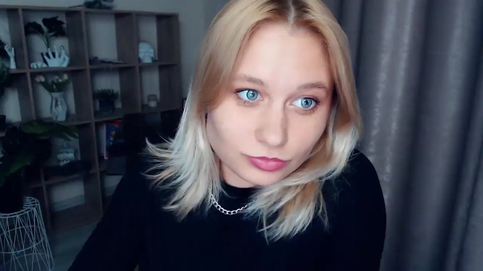 Gallery image thumbnail from Kukla_kolduna's myfreecams stream on, 05/04/2025, 18:05 image 19 of 20